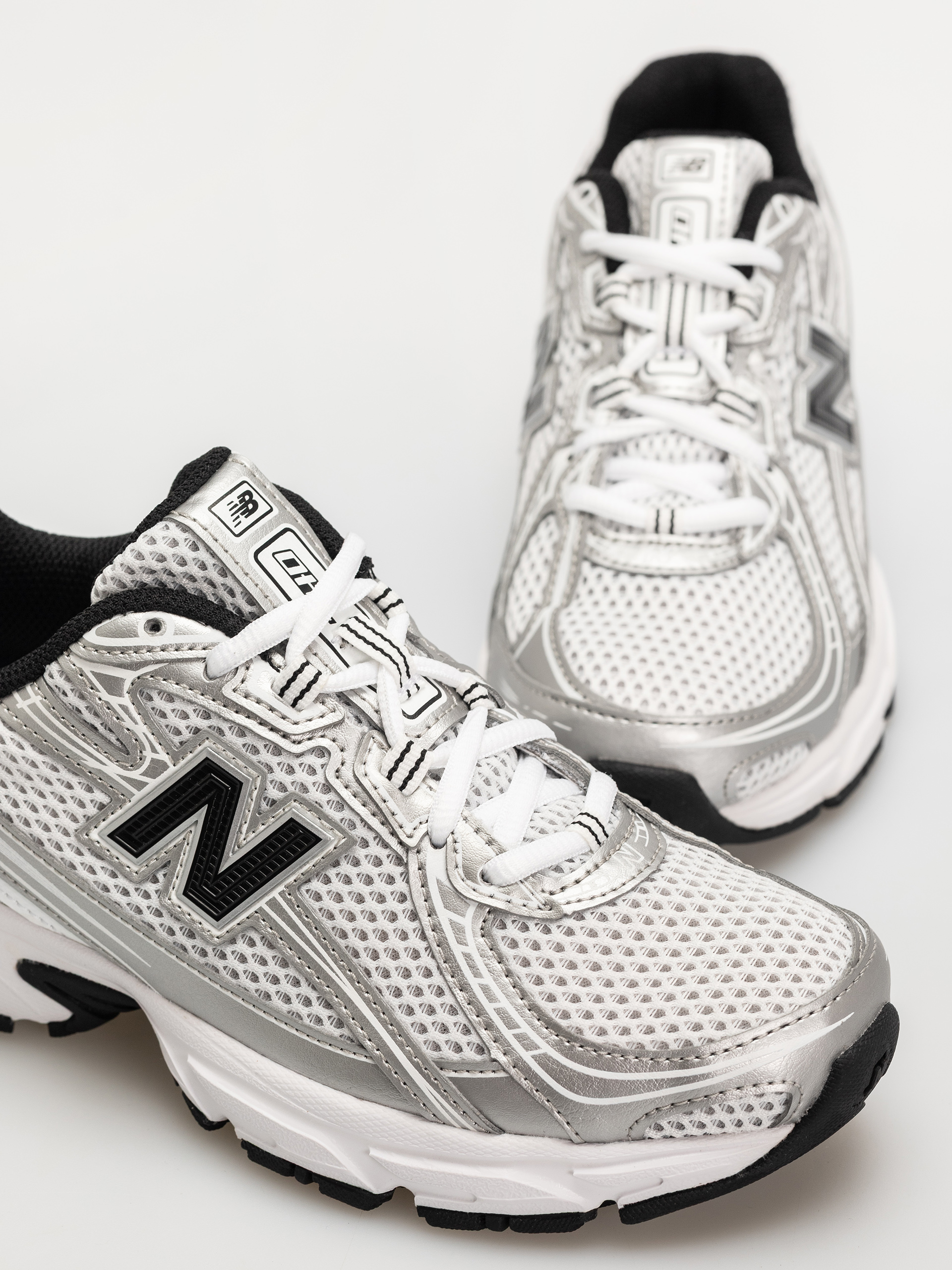 Cipők New Balance 740 JR (silver metallic)