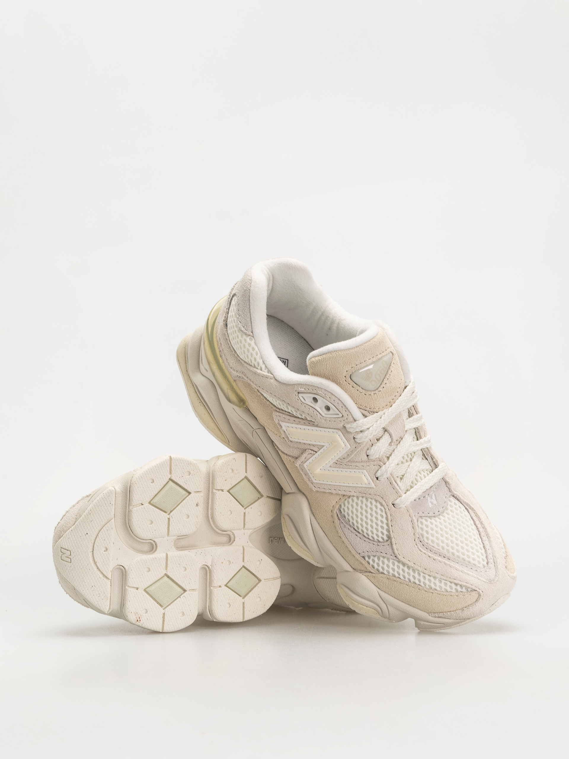 New Balance 9060 JR Cipők (angora)
