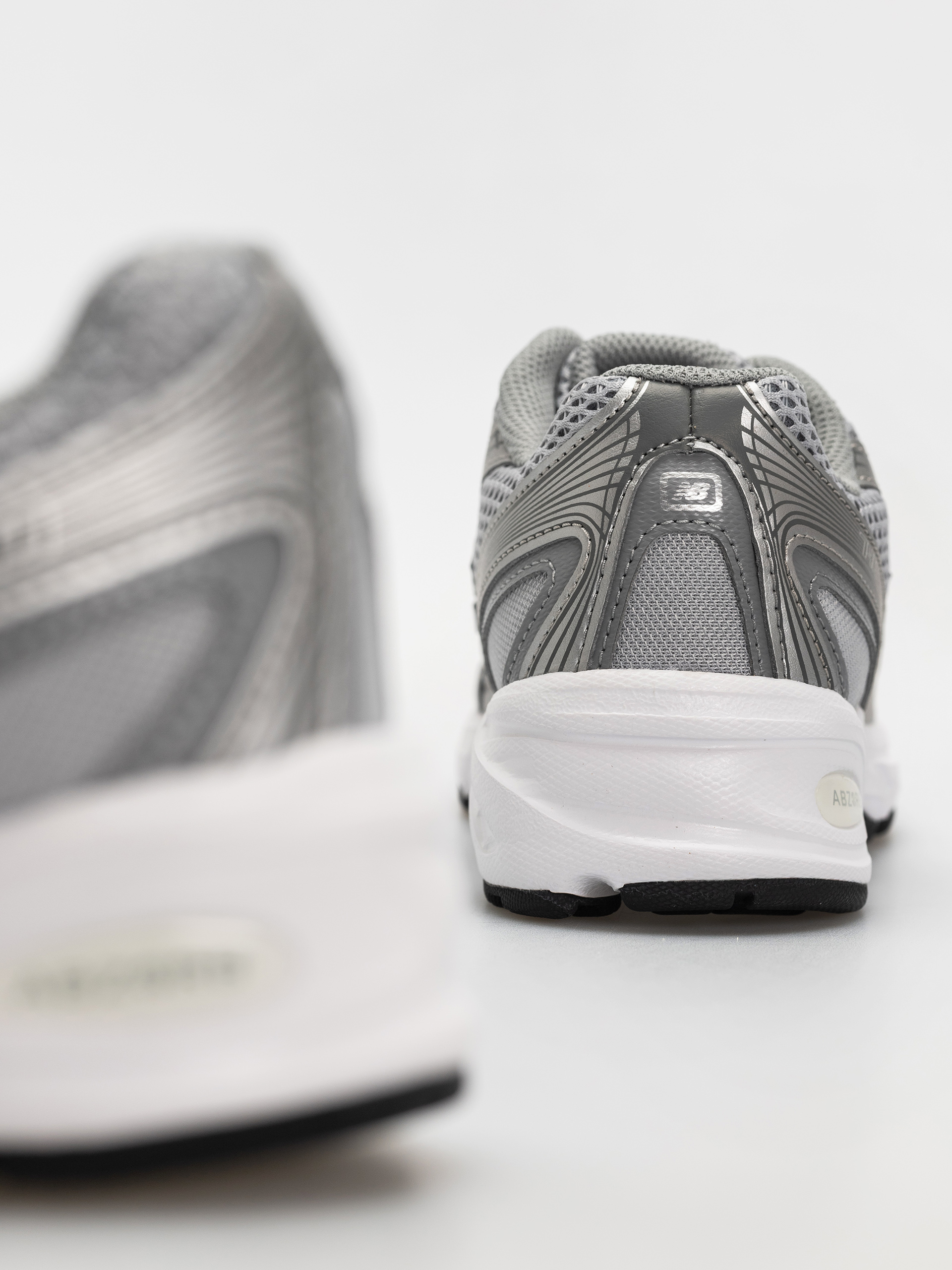 New Balance 740 JR Cipők (raincloud)