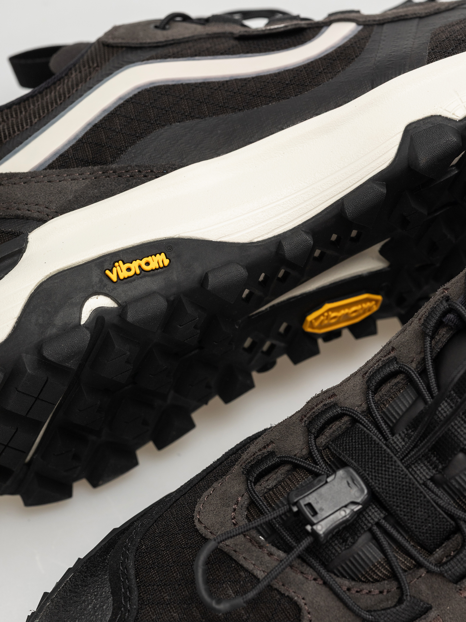 Vans Mte Crosspath Xc Cipők (washed black)