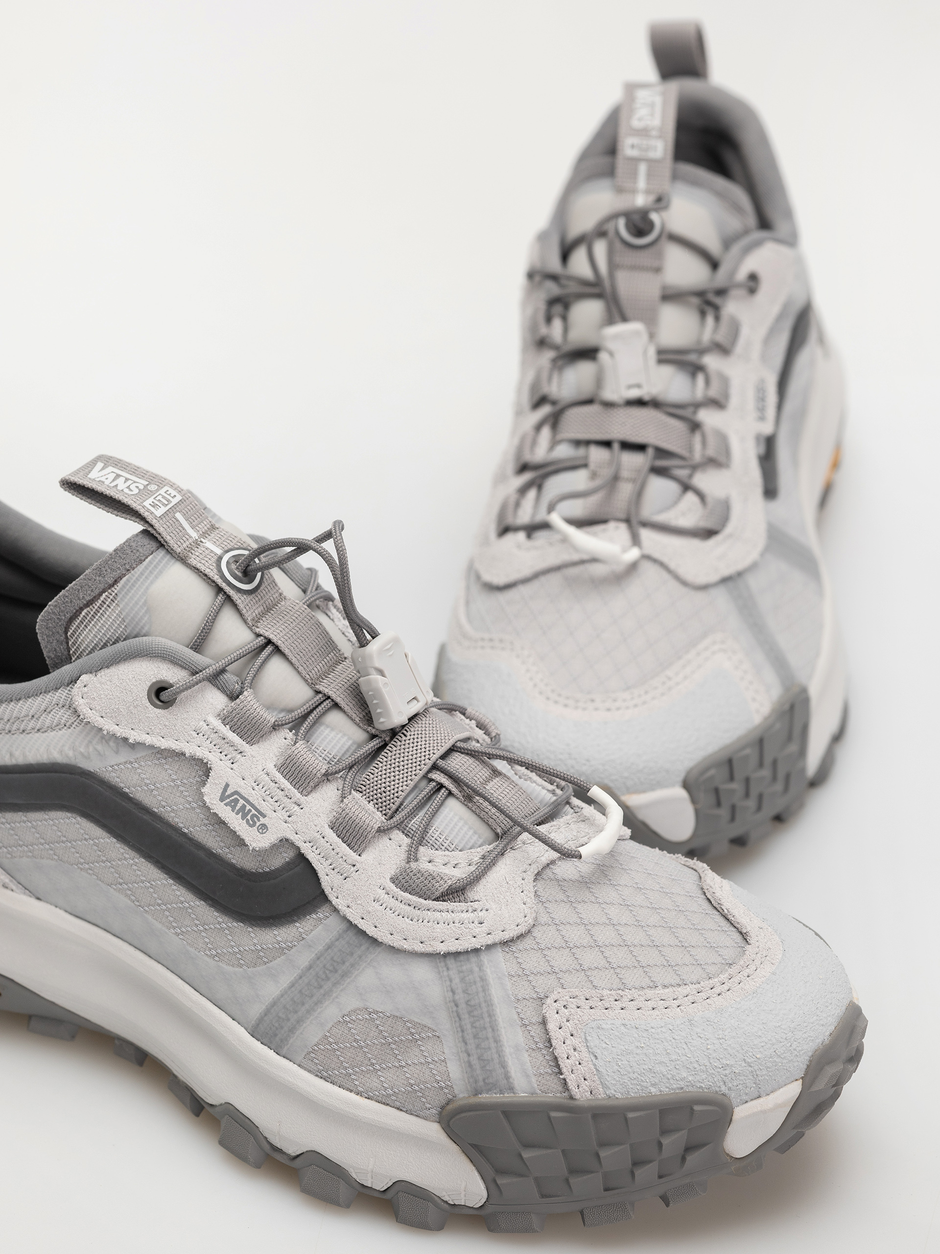 Vans Mte Crosspath Xc Cipők (light gray)