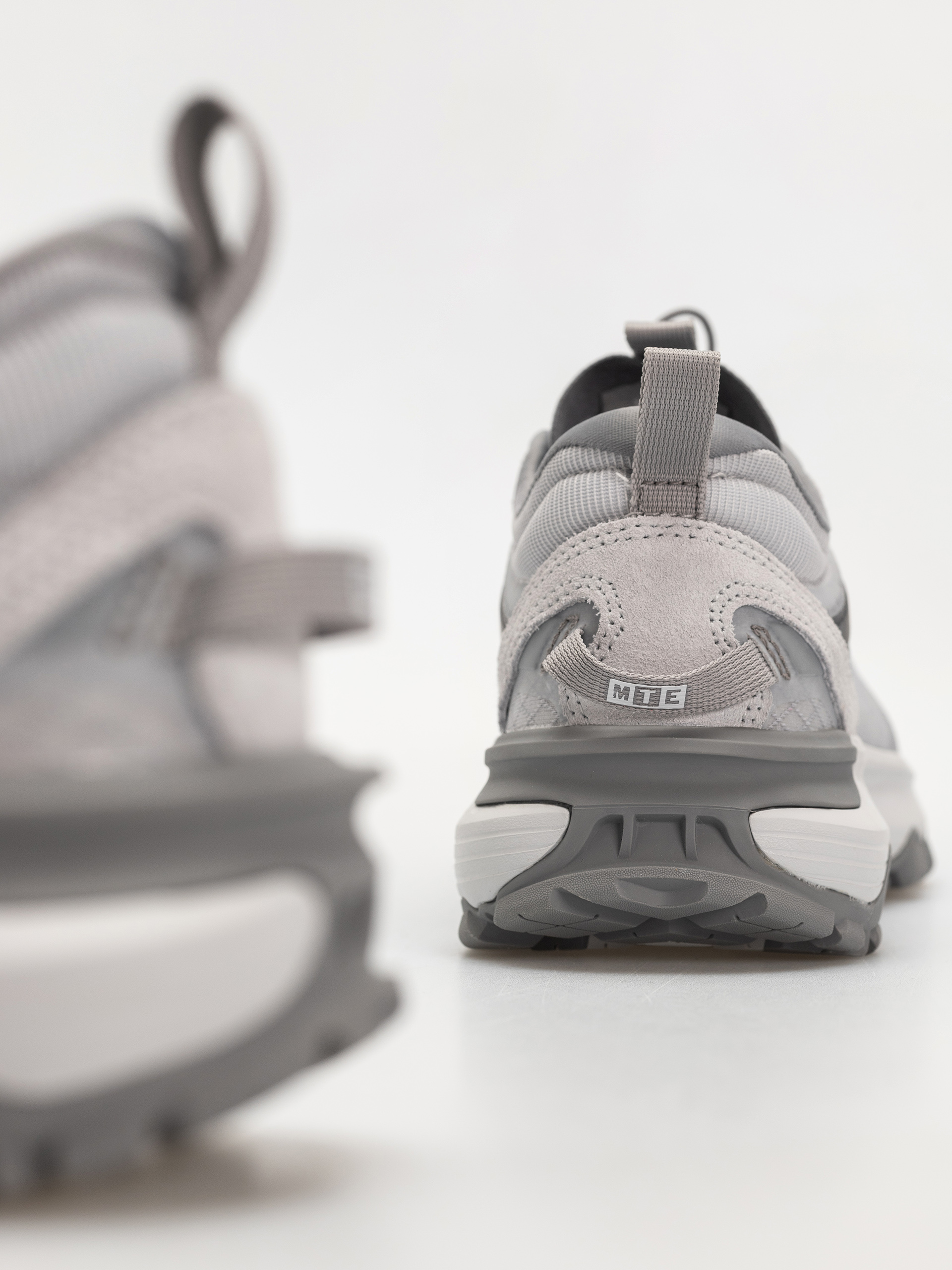 Vans Mte Crosspath Xc Cipők (light gray)