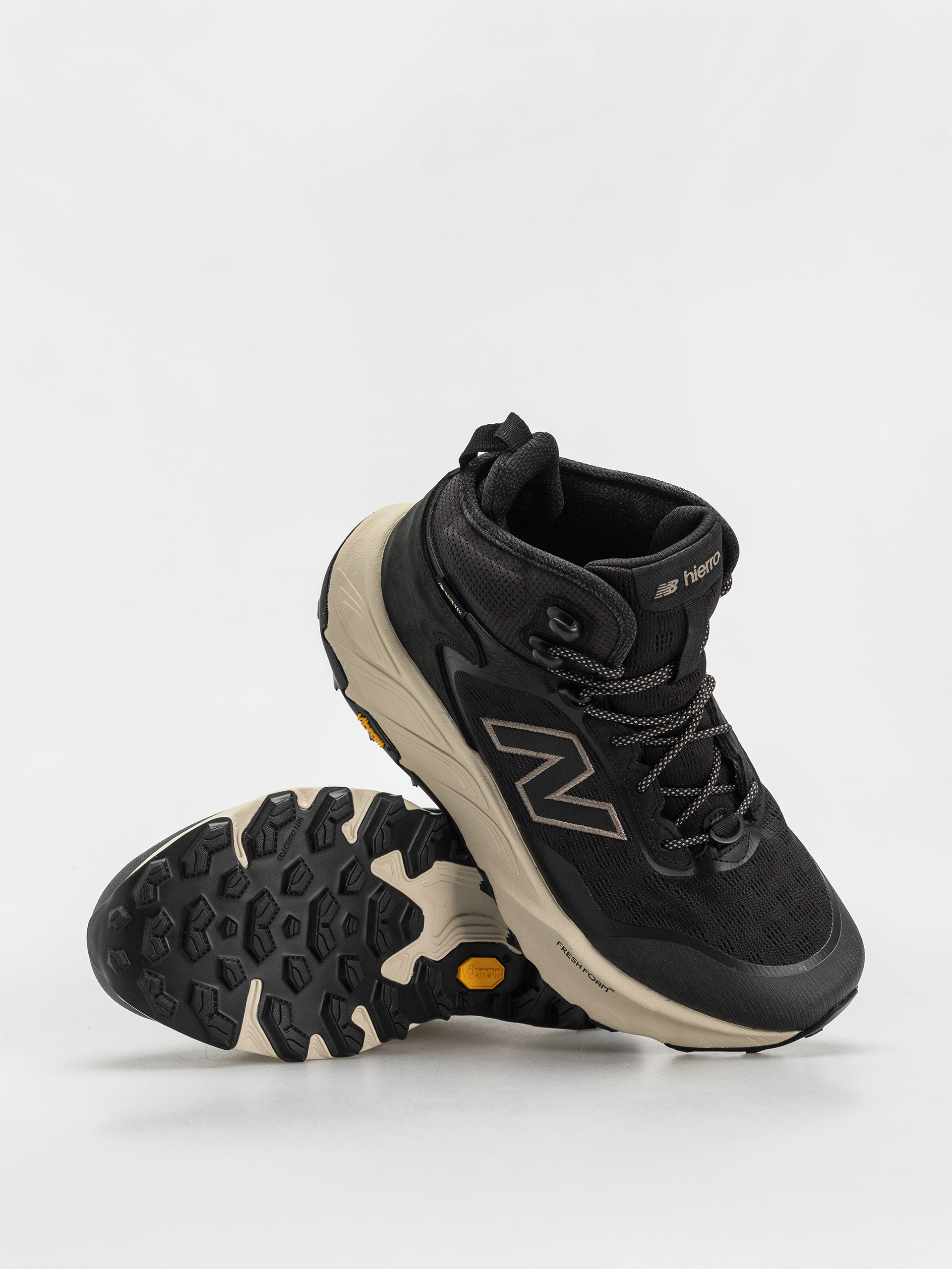 New Balance Fresh Foam X Hierro V9 Hiker Gore-Tex Cipők (black)