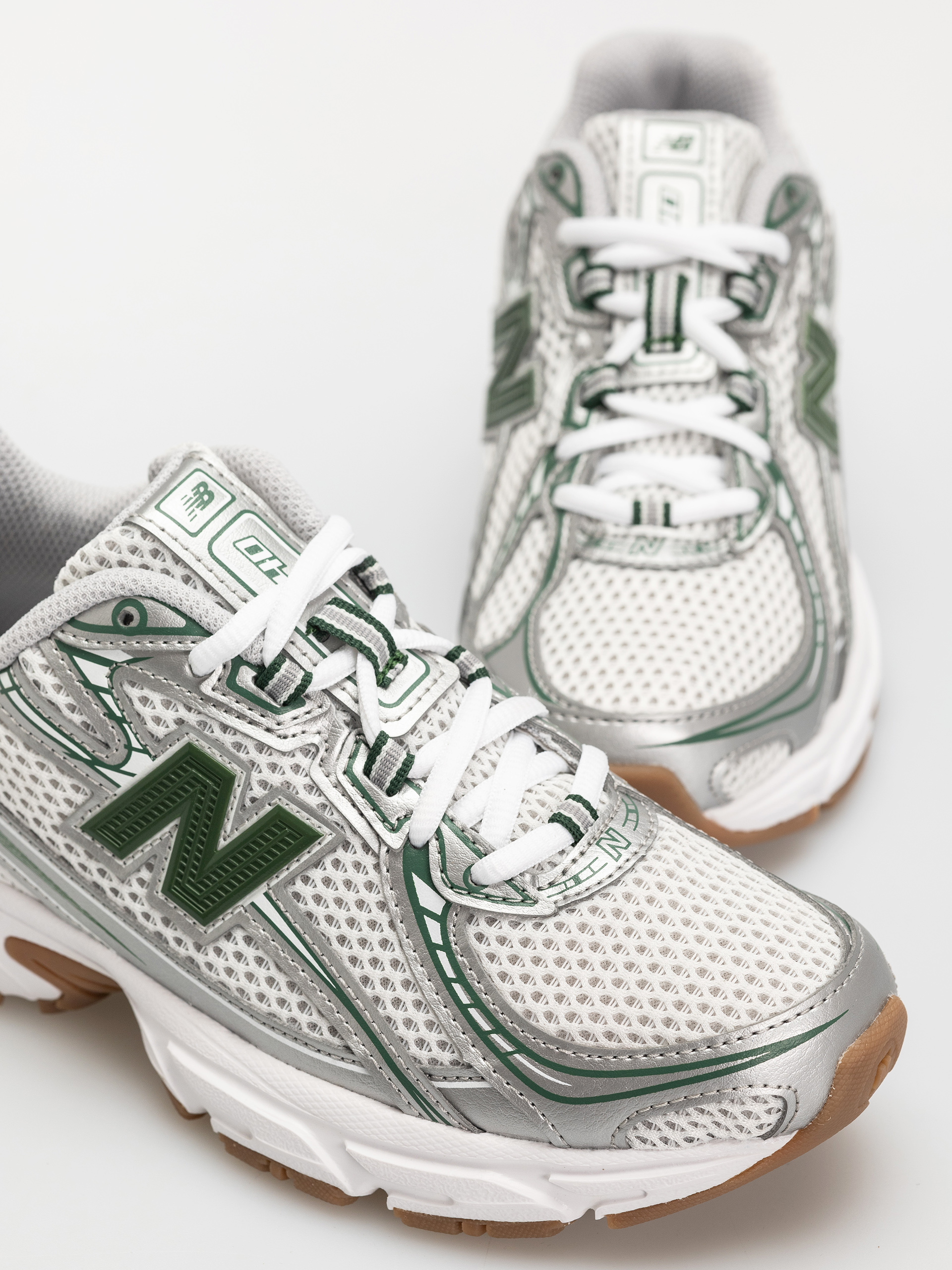 New Balance 740 JR Cipők (silver metallic)