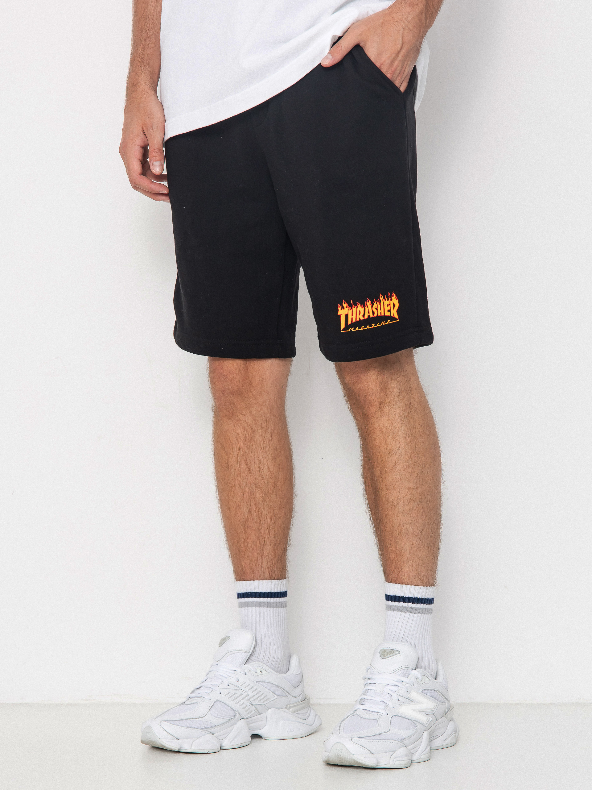 Thrasher Flame P E Rövidnadrág (black)