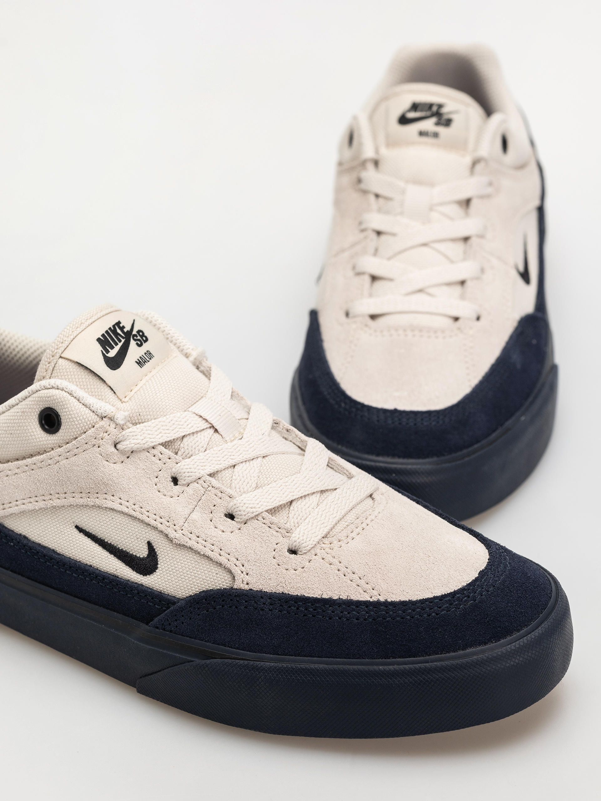Cipők Nike SB Malor Te (lt khaki/black lt orewood brn)