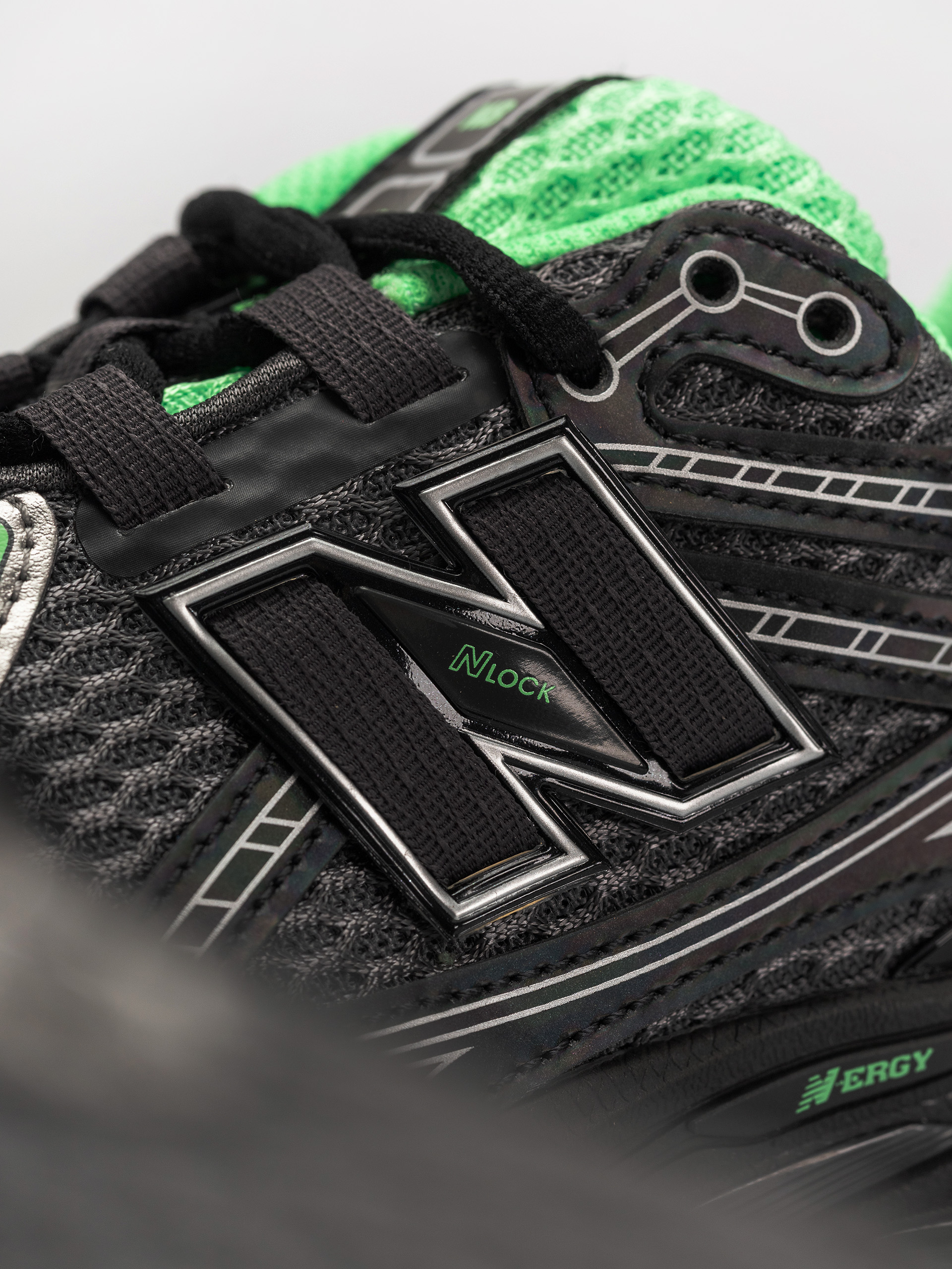 Cipők New Balance 1906 JR (black)