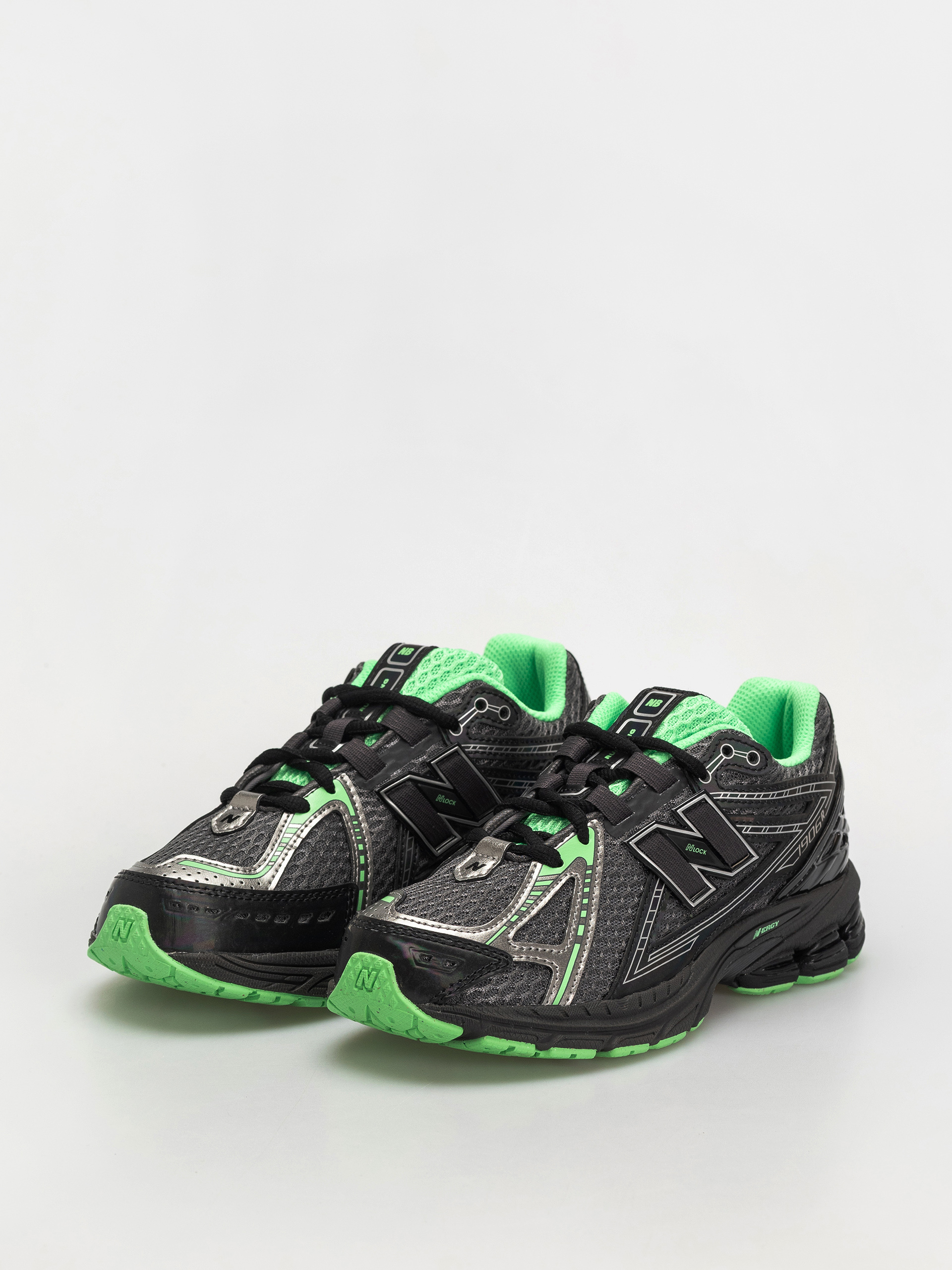 Cipők New Balance 1906 JR (black)