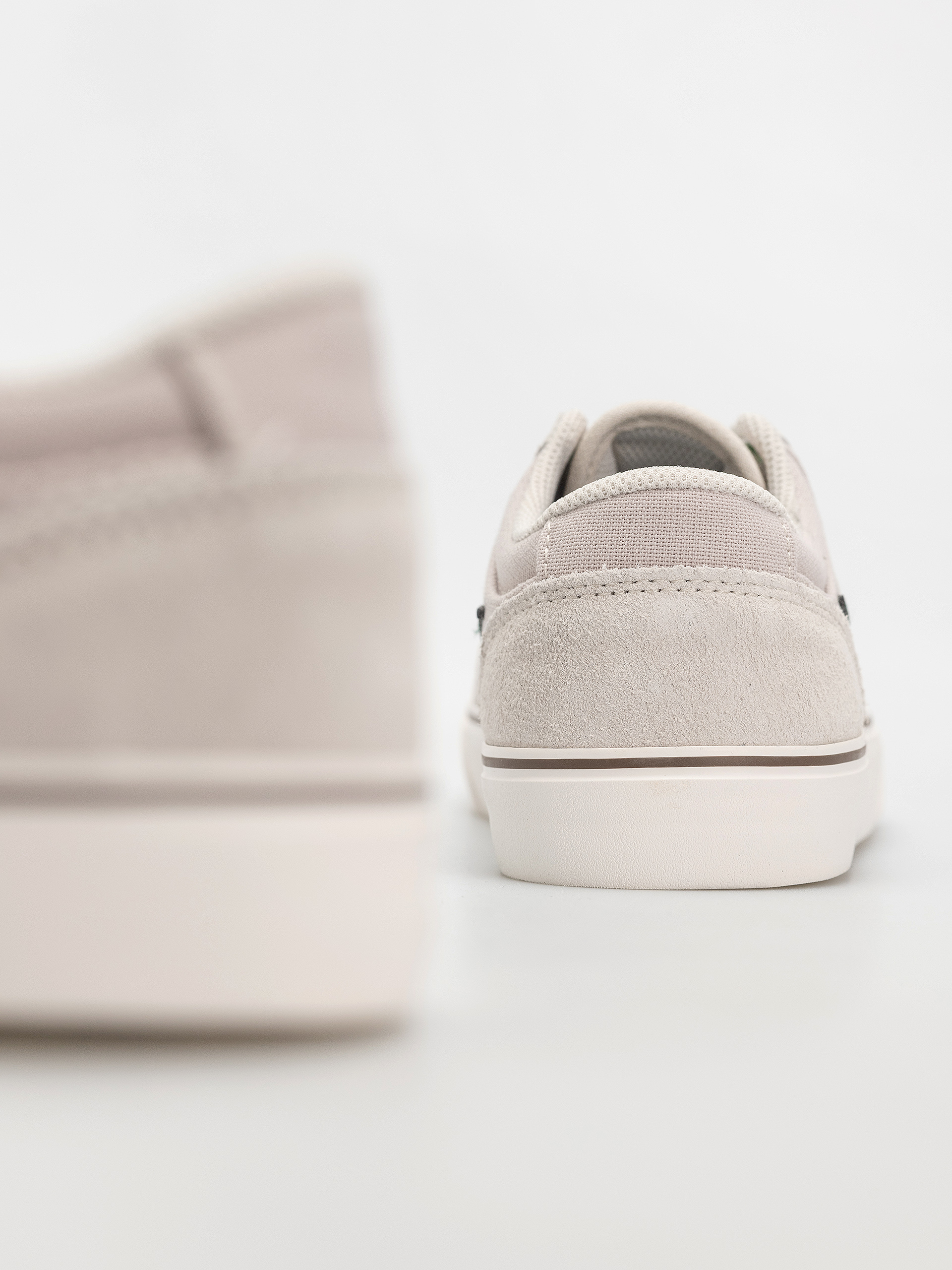 Nike SB Chron 2 Cipők (lt orewood brn/fir phantom mink brown)