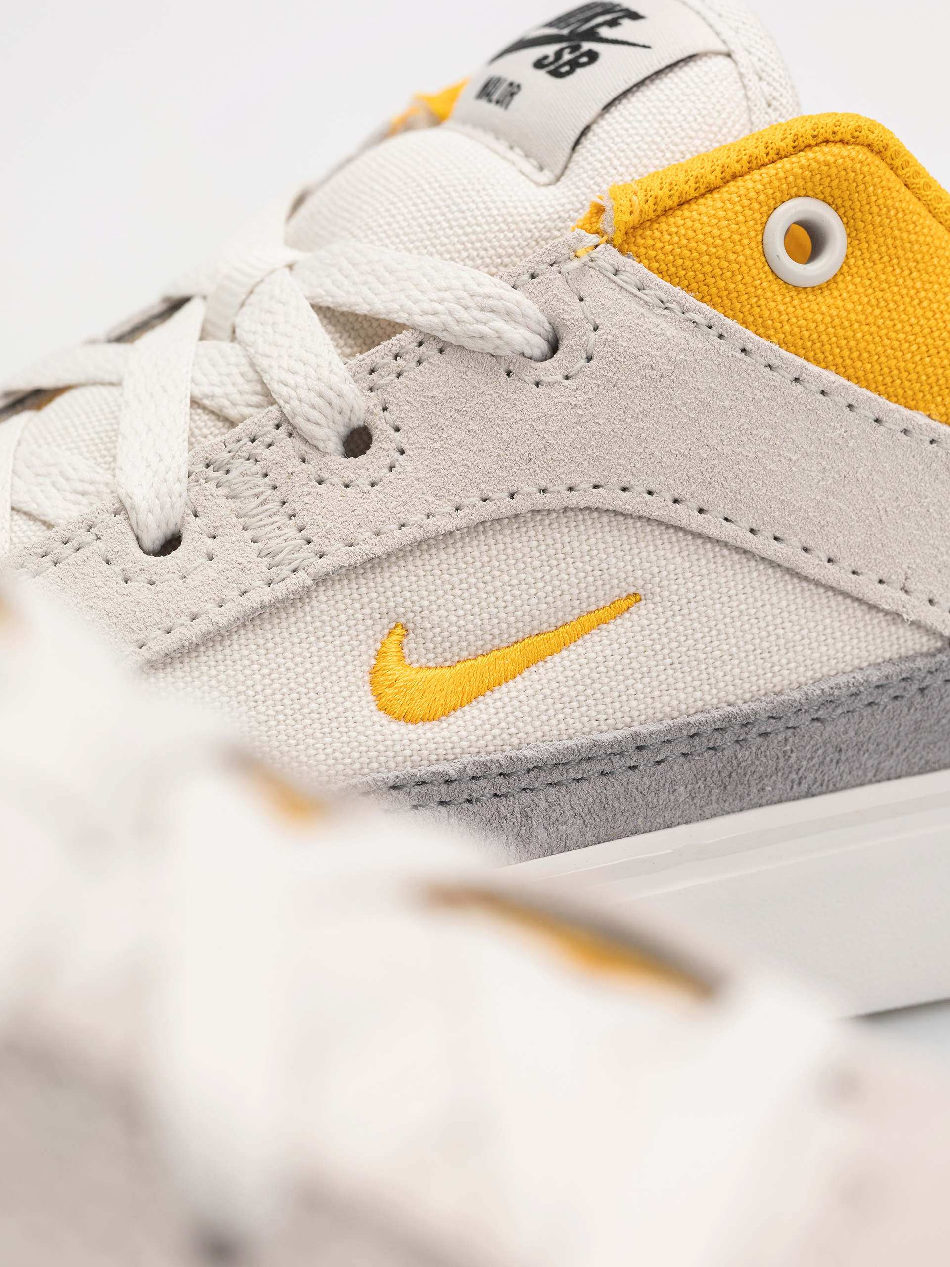 Nike SB Malor JR Cipők (platinum tint/university gold wolf grey)