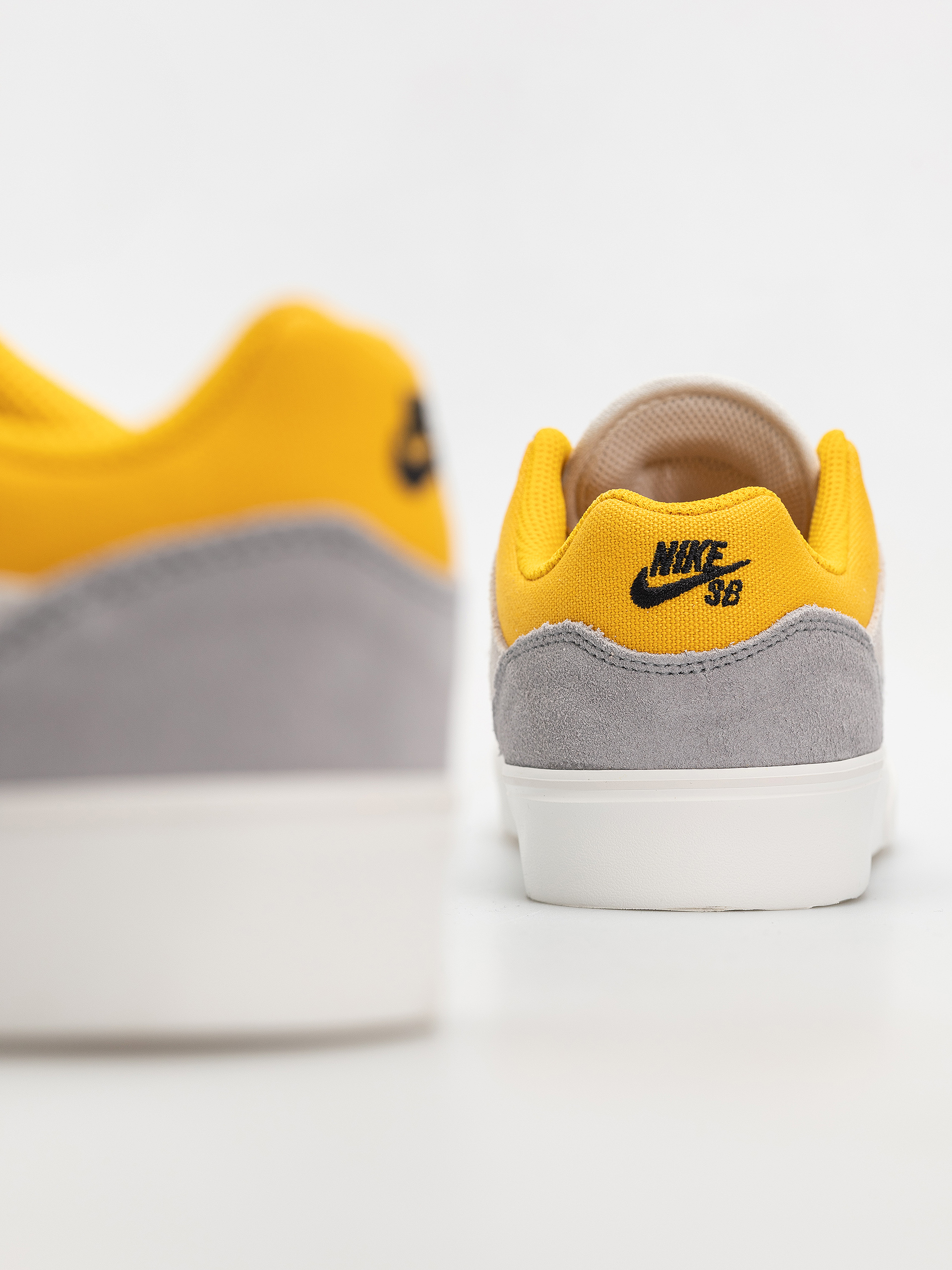 Nike SB Malor JR Cipők (platinum tint/university gold wolf grey)
