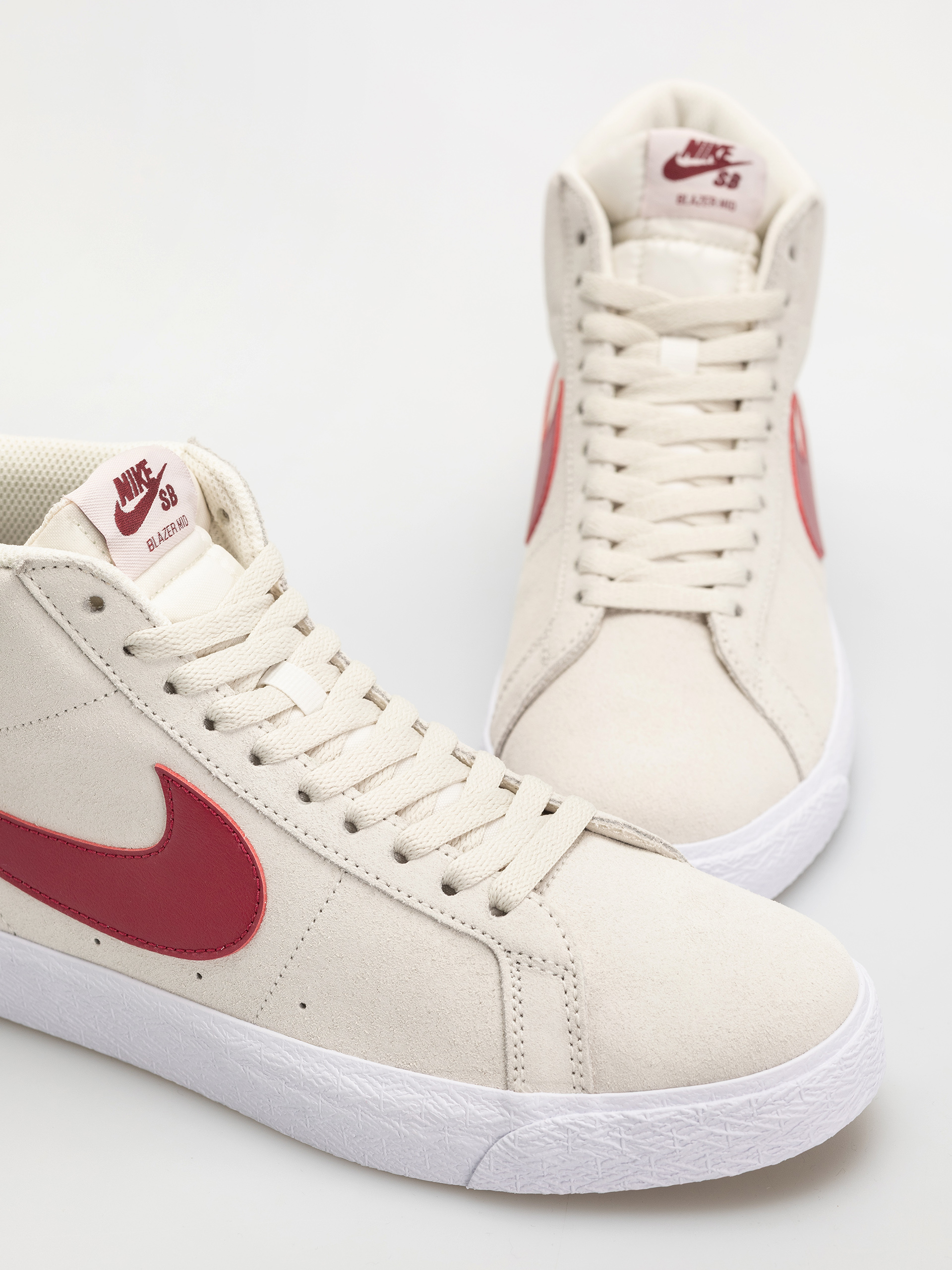 Nike SB Zoom Blazer Mid Cipők (pale ivory/noble red silt red white)