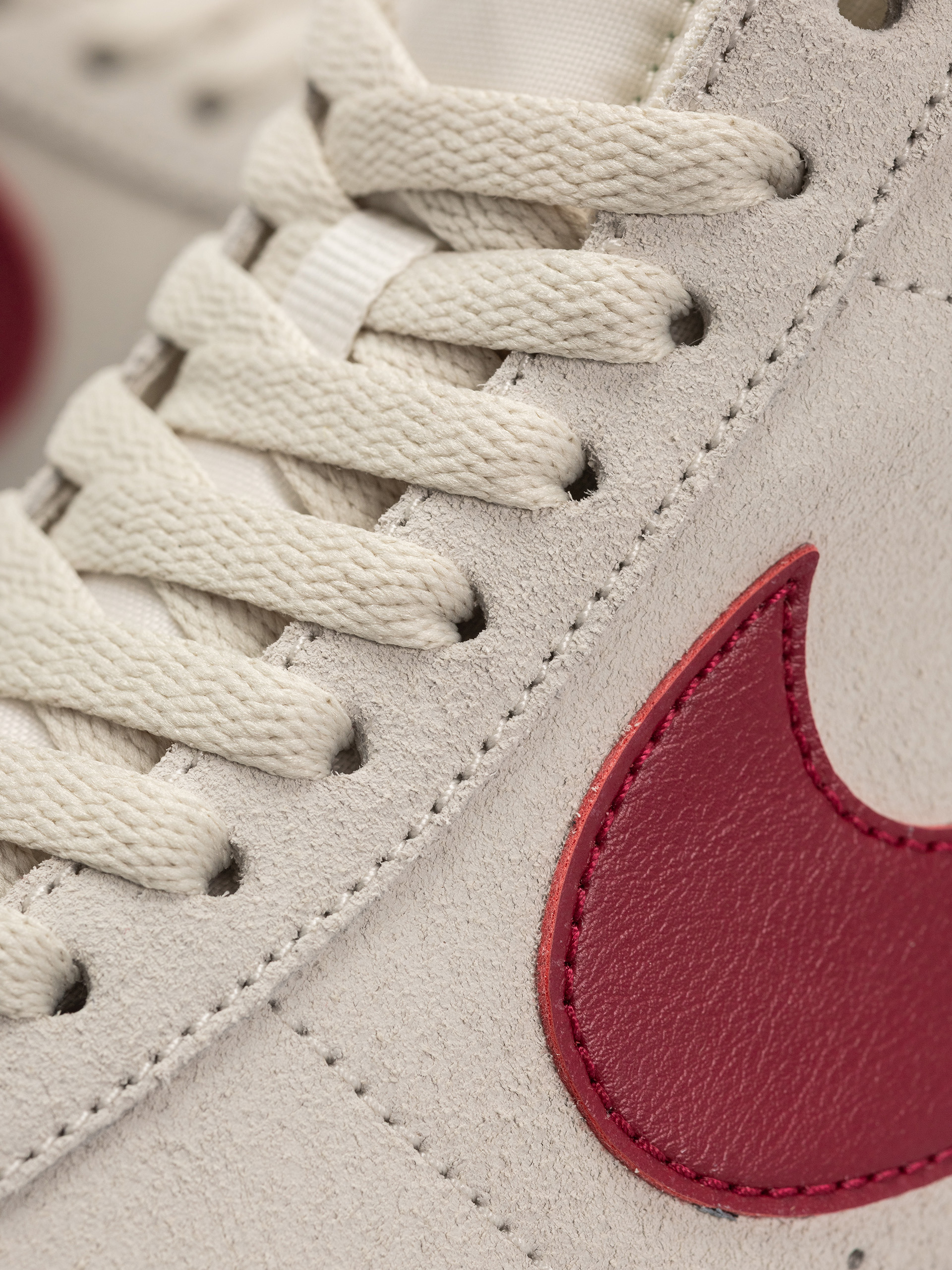 Nike SB Zoom Blazer Mid Cipők (pale ivory/noble red silt red white)