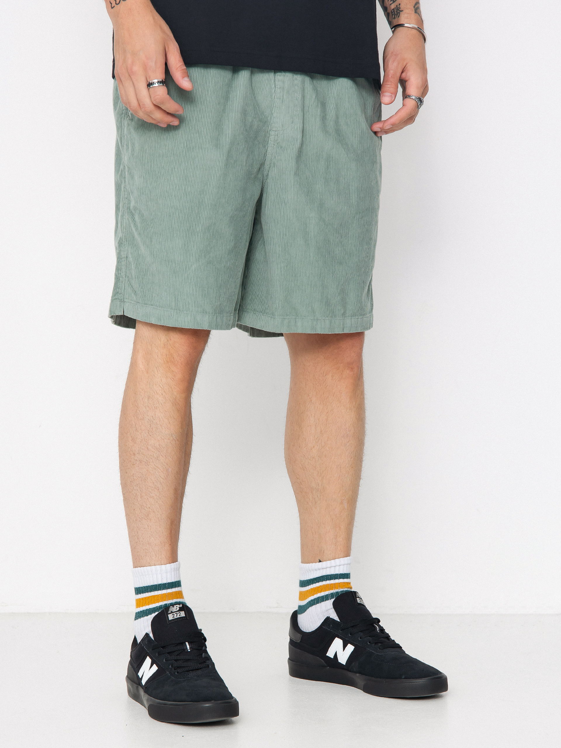 Quiksilver Taxer Cord Rövidnadrág (chinois green)