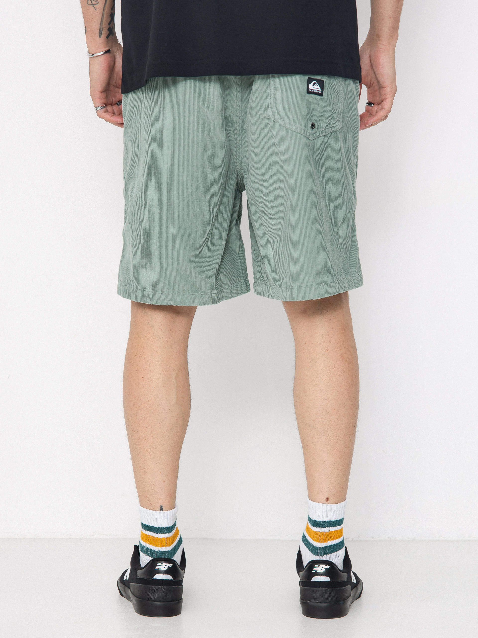 Quiksilver Taxer Cord Rövidnadrág (chinois green)