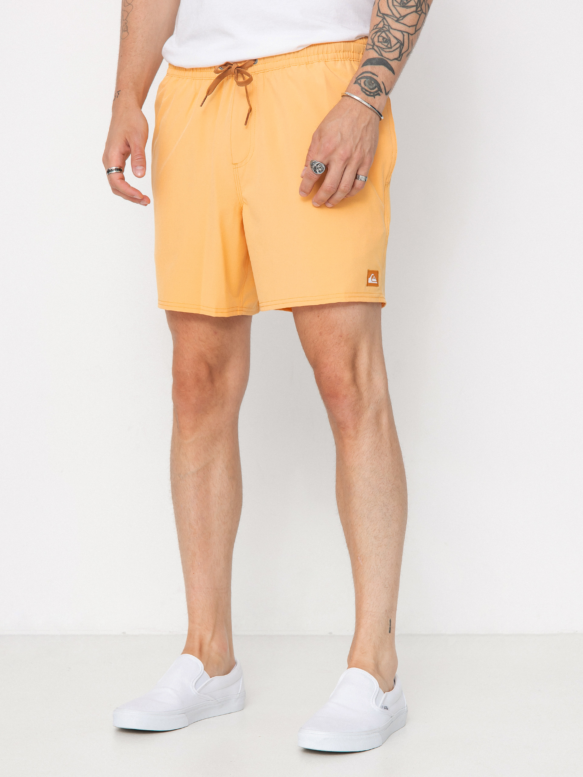 Quiksilver Surfsilk Solid Volley 16 Rövidnadrág (chamois)