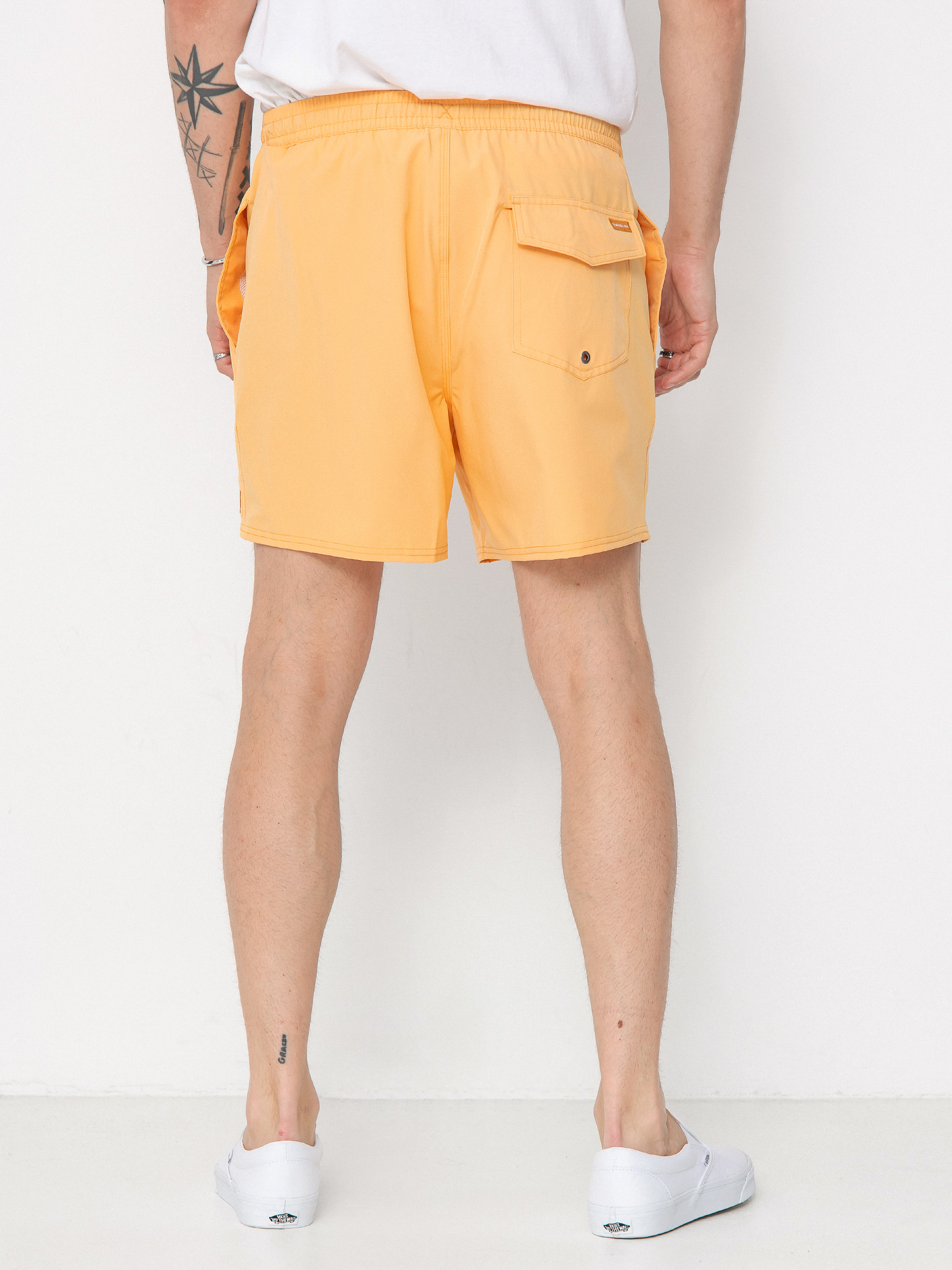 Quiksilver Surfsilk Solid Volley 16 Rövidnadrág (chamois)