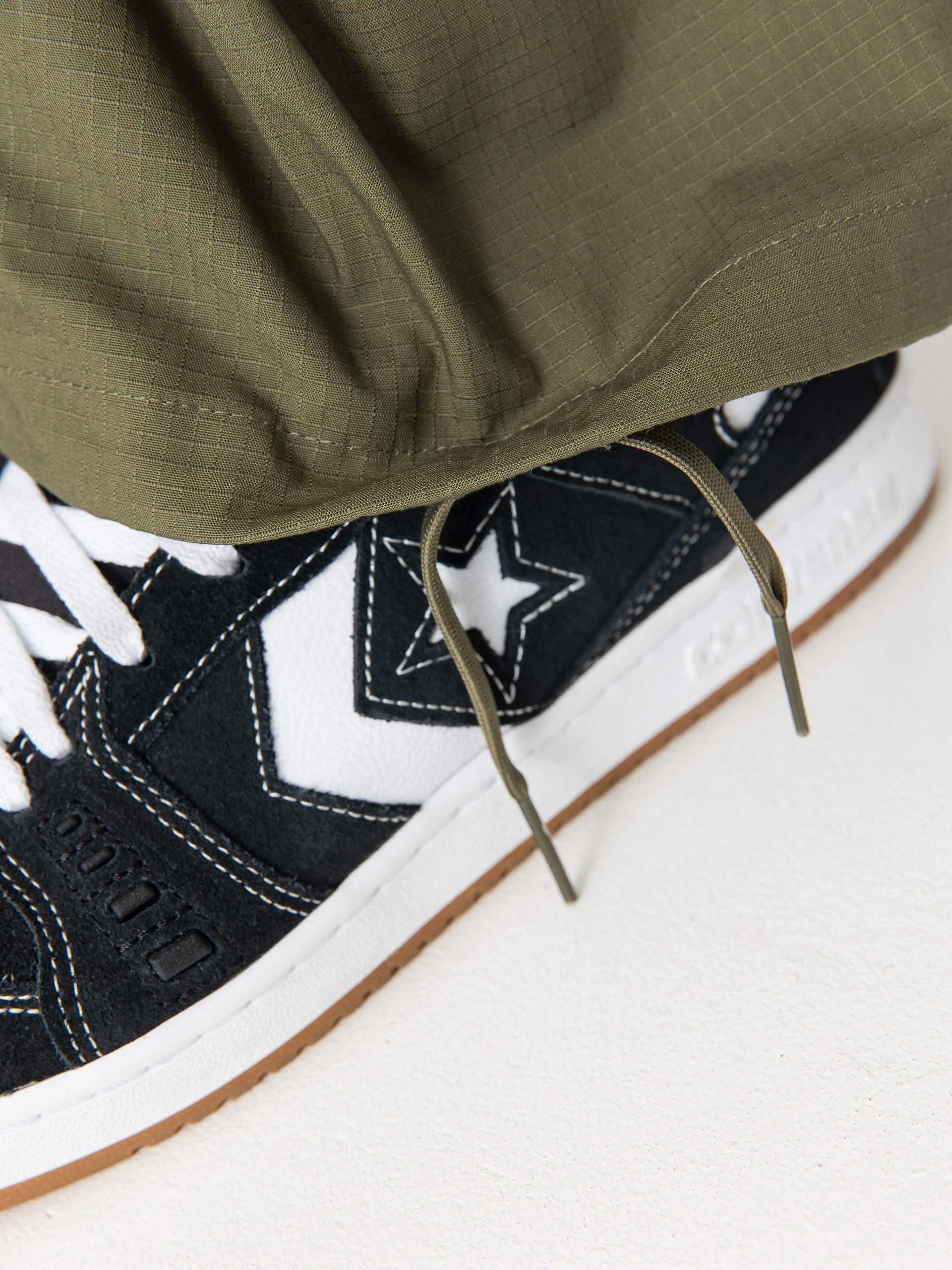 Nike SB Federation Agnostic Overalls Kisnadrág (medium olive/white)