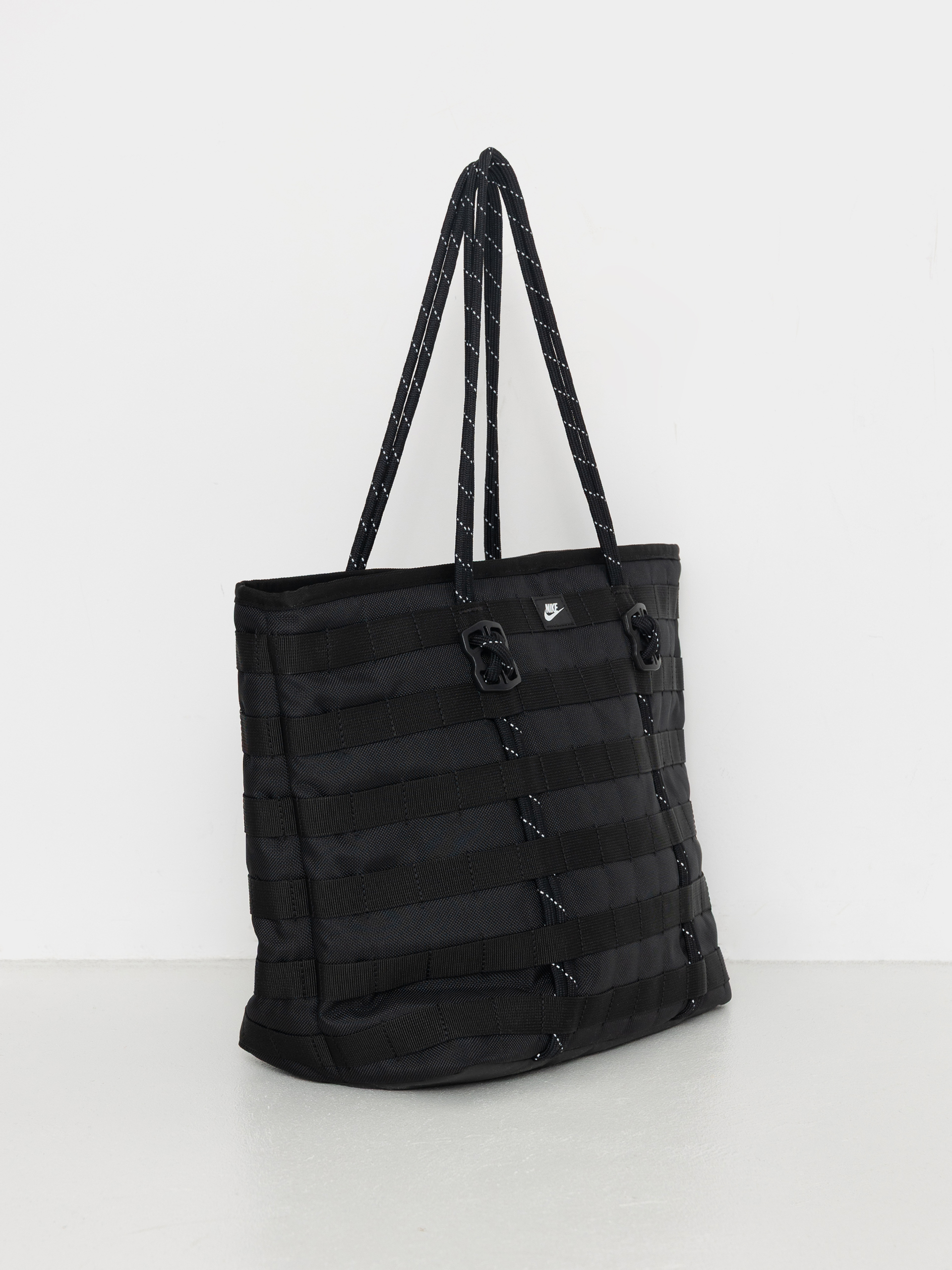 Táska Nike SB Sportswear (black/black/white)