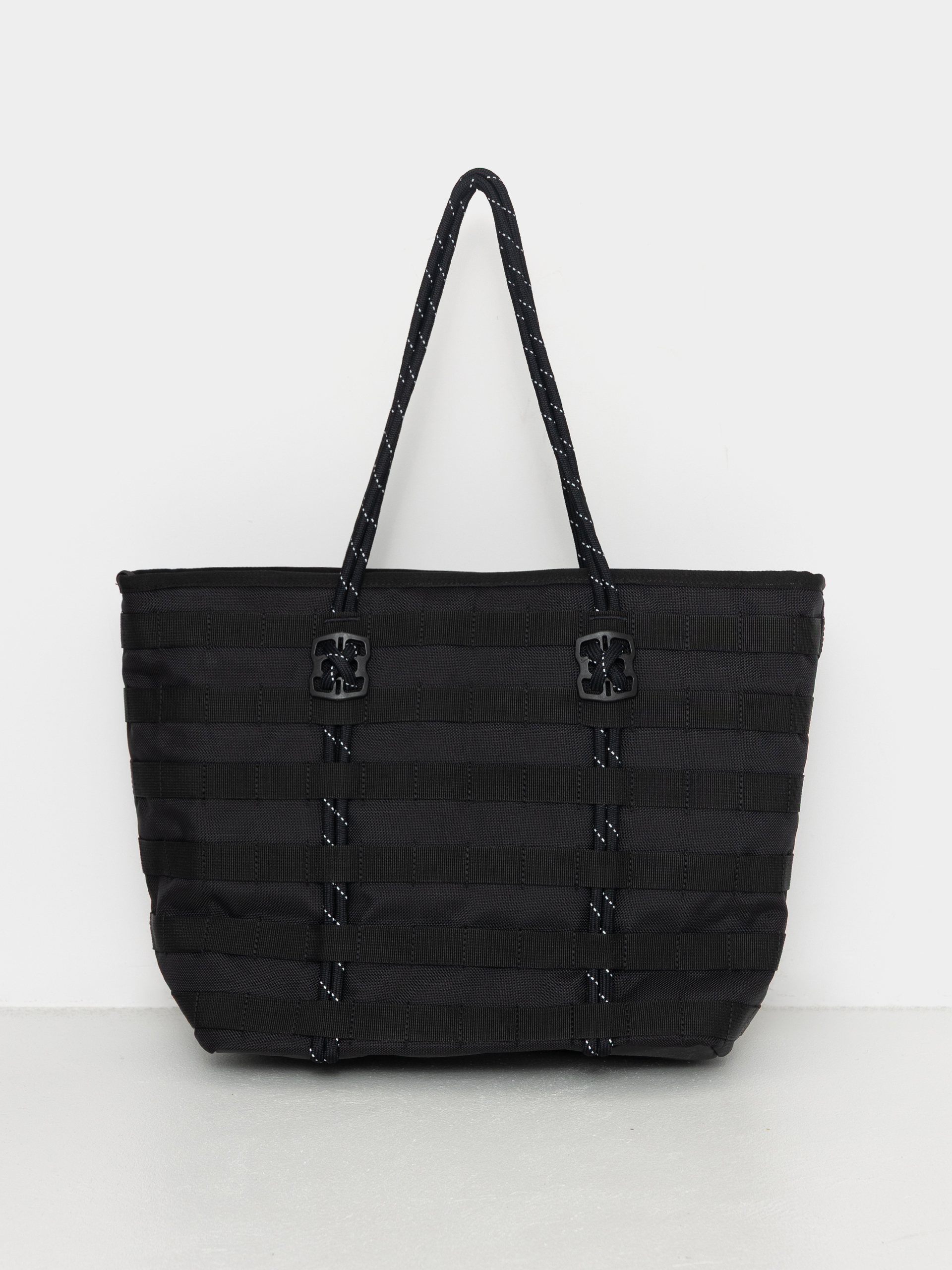 Táska Nike SB Sportswear (black/black/white)