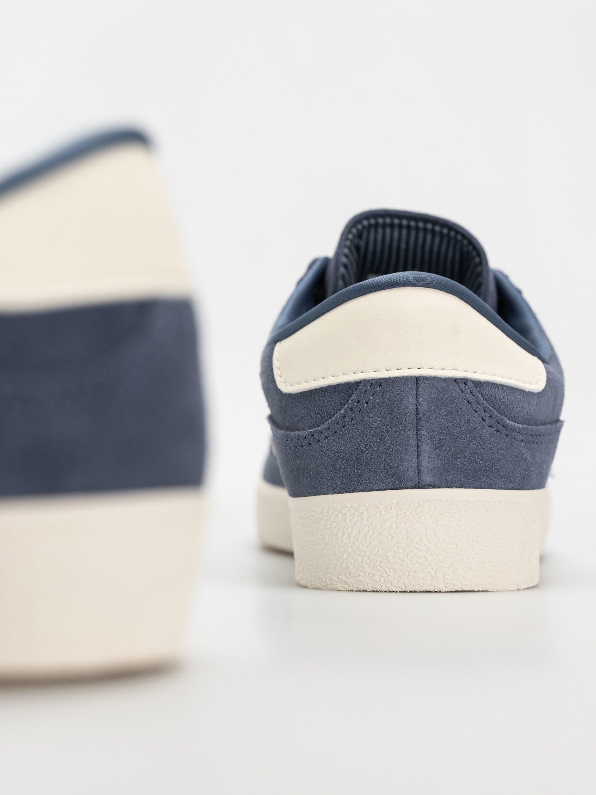 adidas Puig Indoor Cipők (prloin/owhite/blubir)