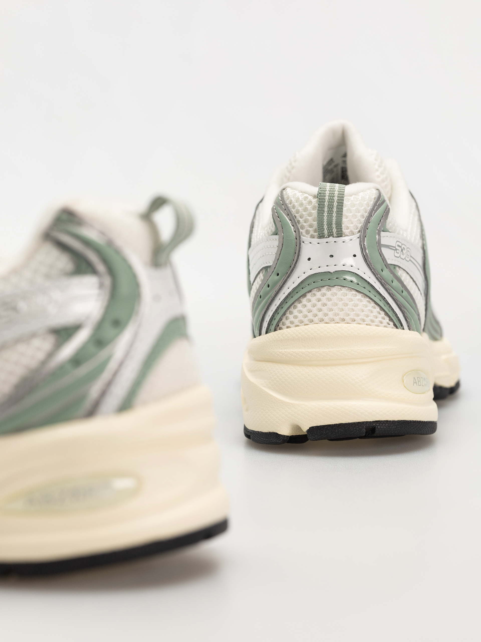 New Balance 530 Cipők (silver metallic)