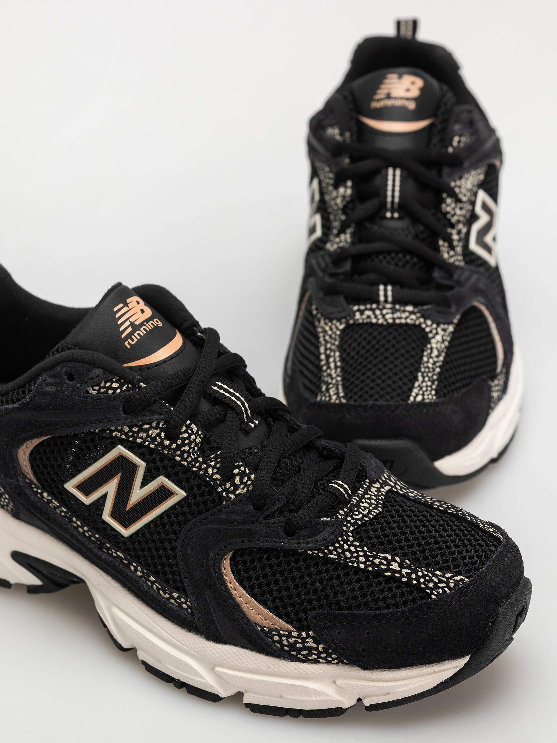 New Balance 530 Cipők (black)