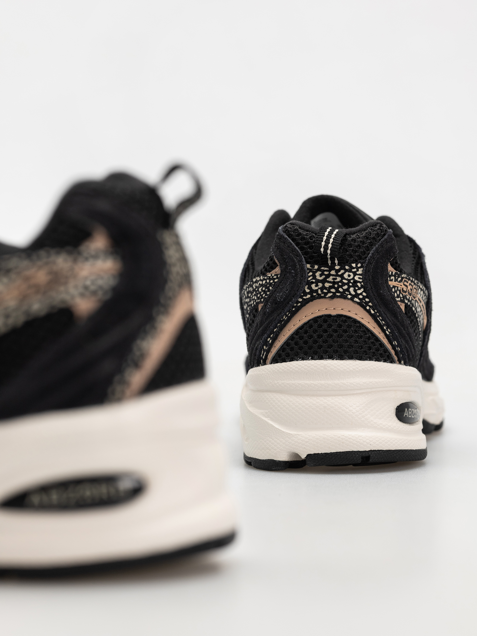 New Balance 530 Cipők (black)