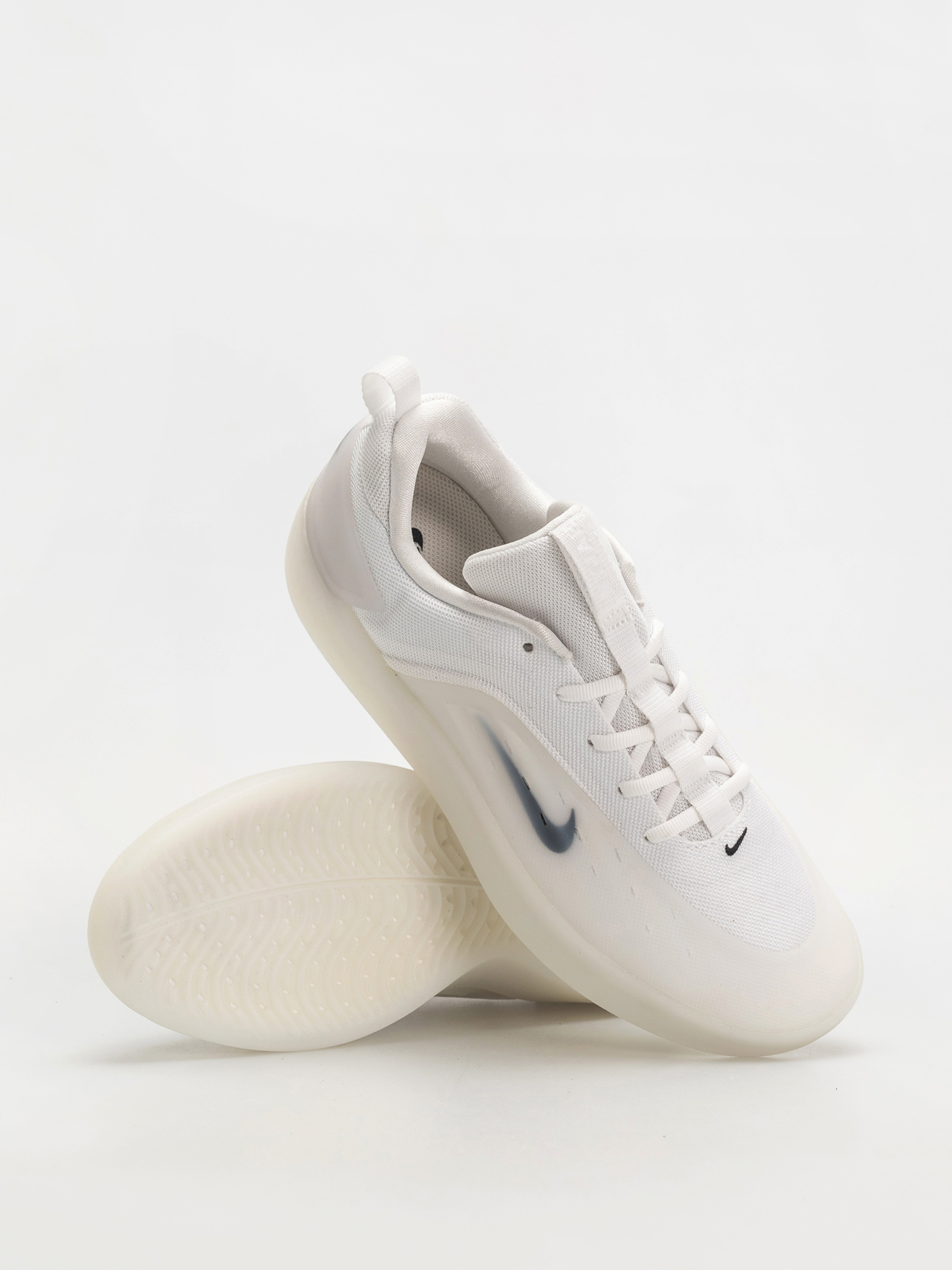 Nike SB Zoom Nyjah 4 Cipők (white/black white black)