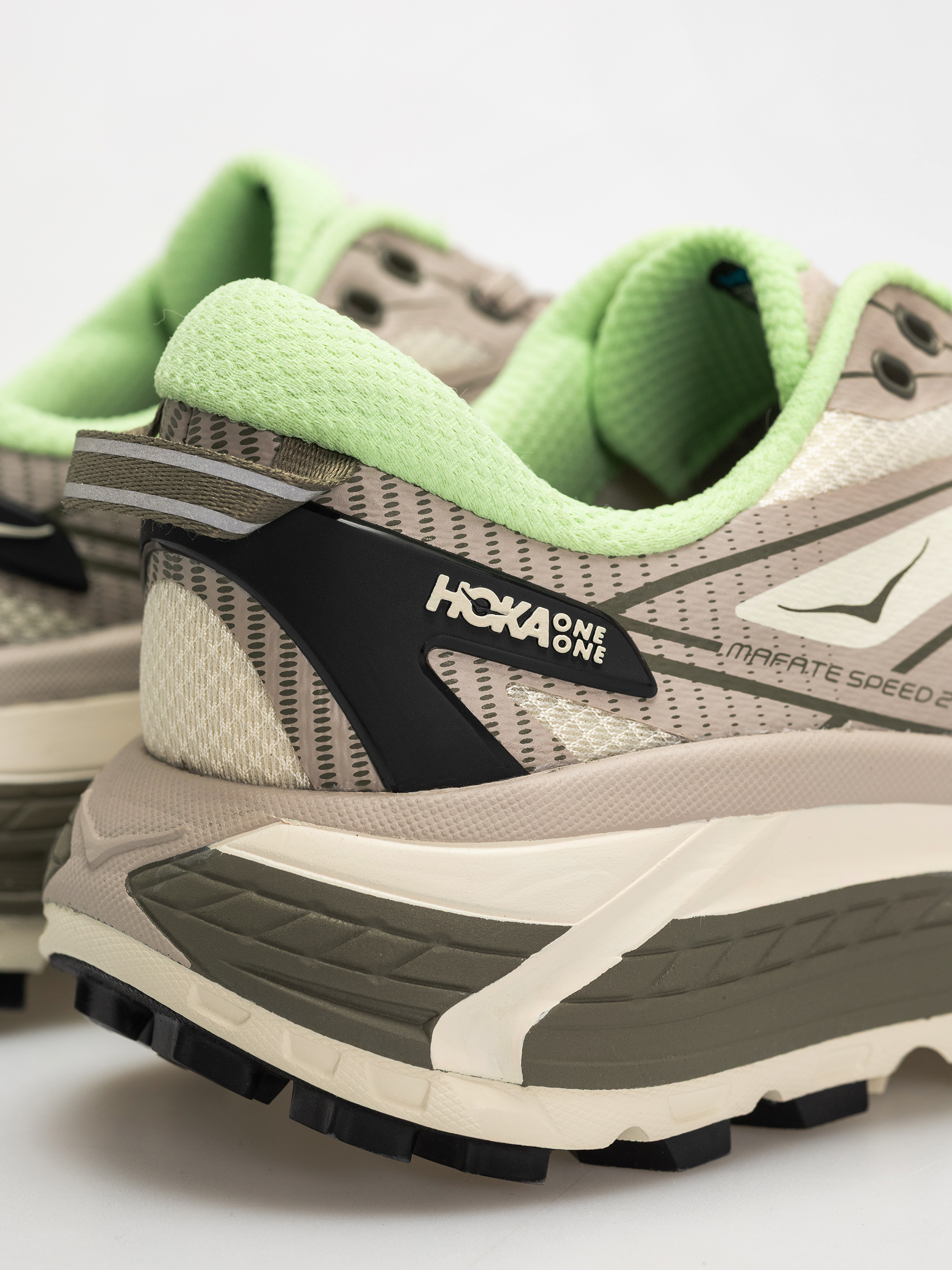 Hoka Mafate Speed 2 Cipők (putty eucalyptus)