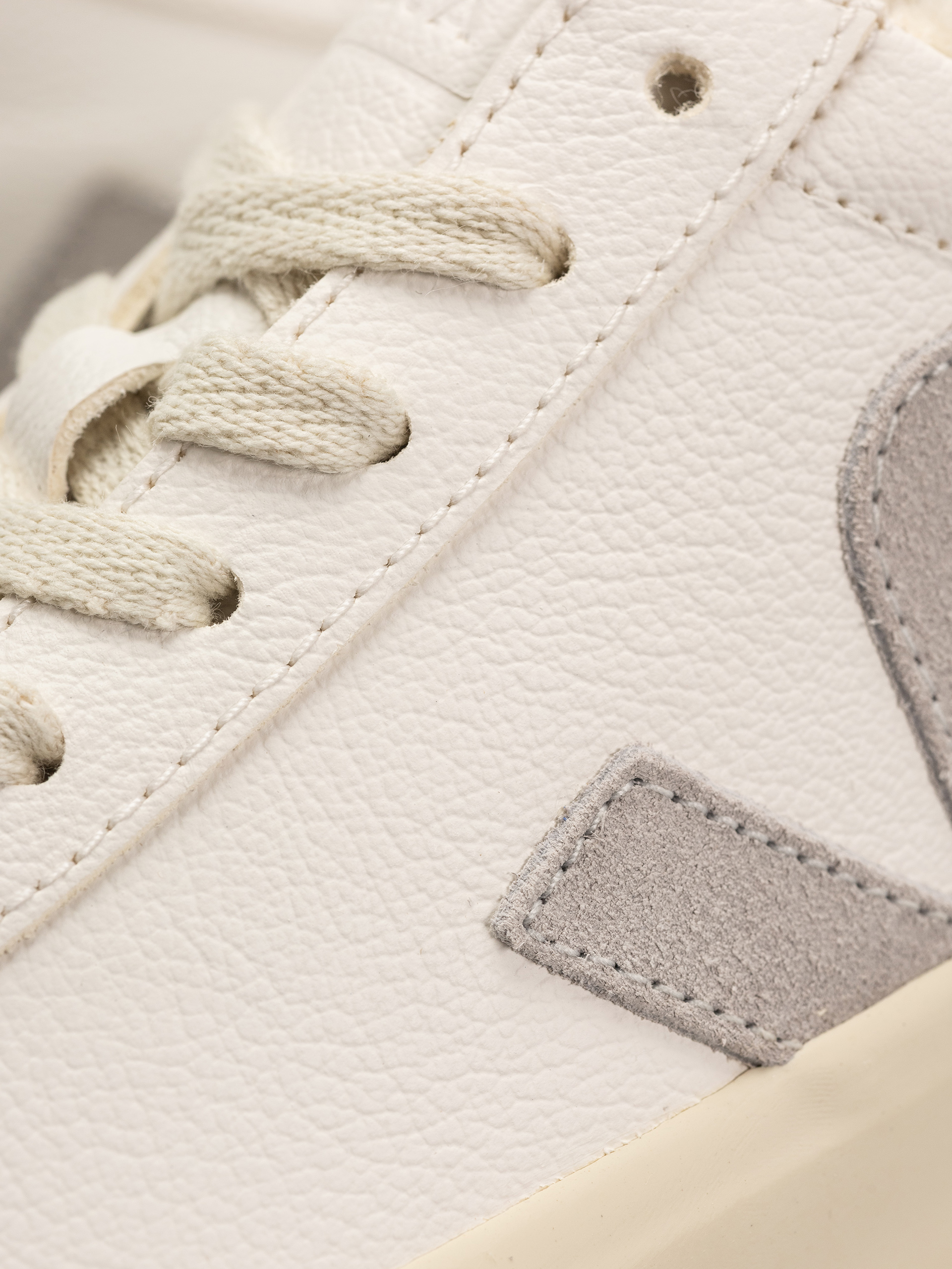 Veja Campo Winter Wmn Cipők (ex white li grey)