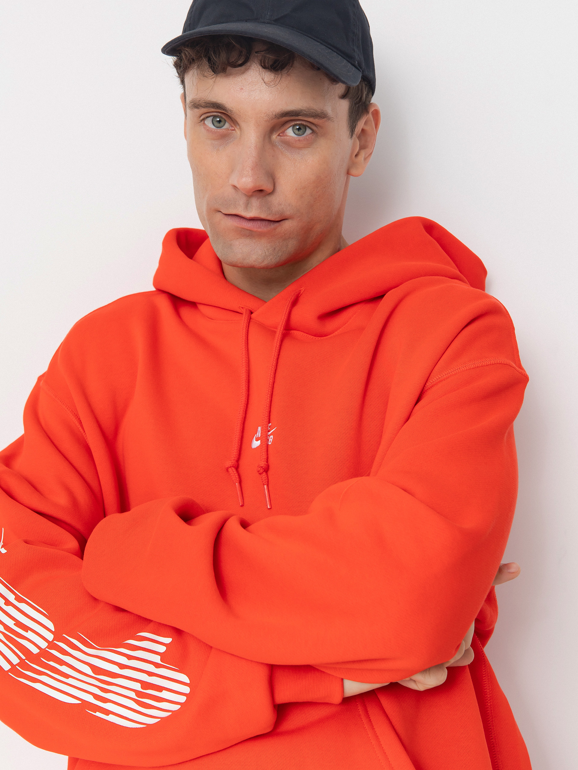 Kapucnis pulóver Nike SB Bb Ssnl Gfx HD (lt crimson/white)