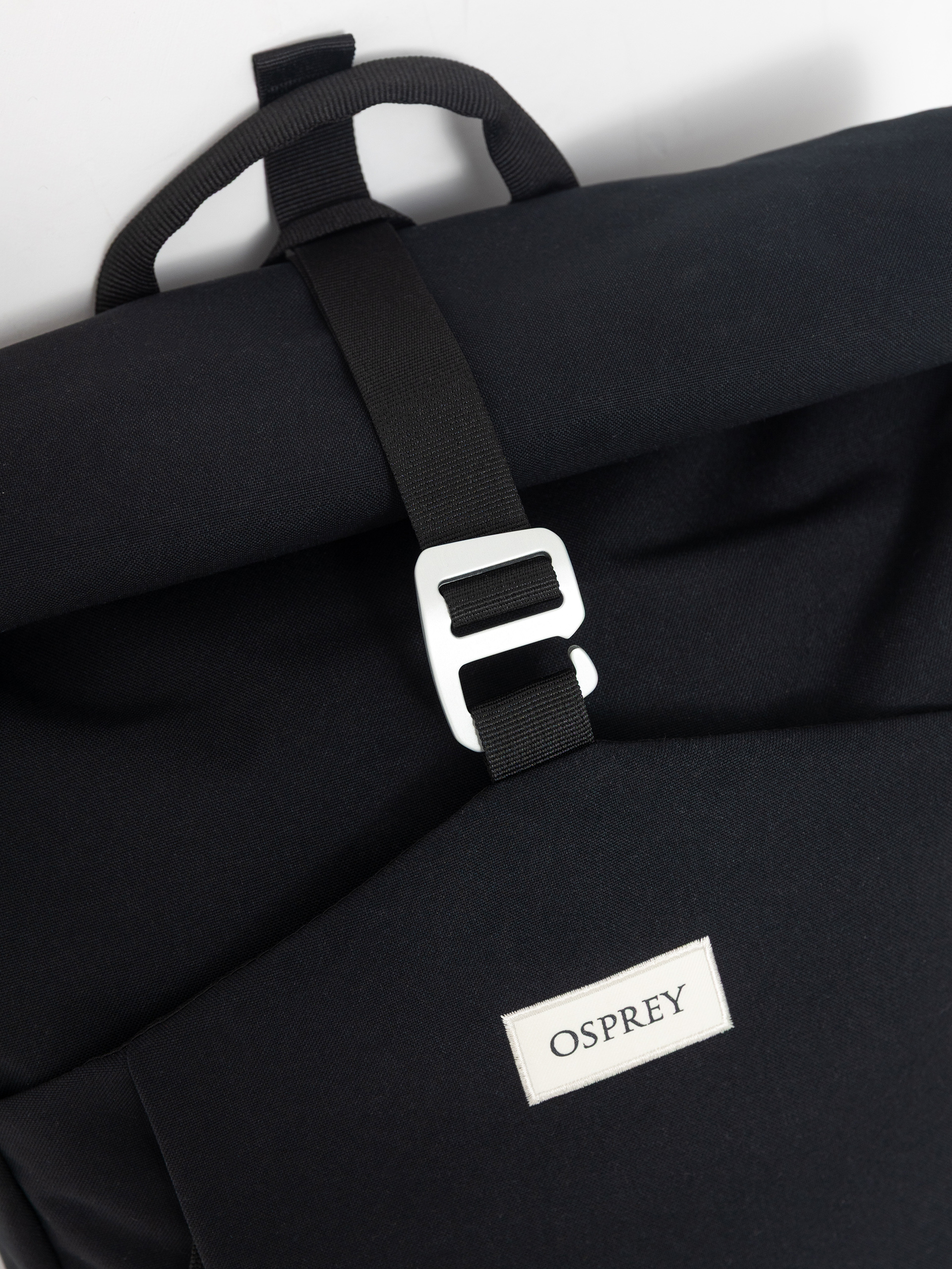 Osprey Arcane Roll Top Pack Hátizsák (black)