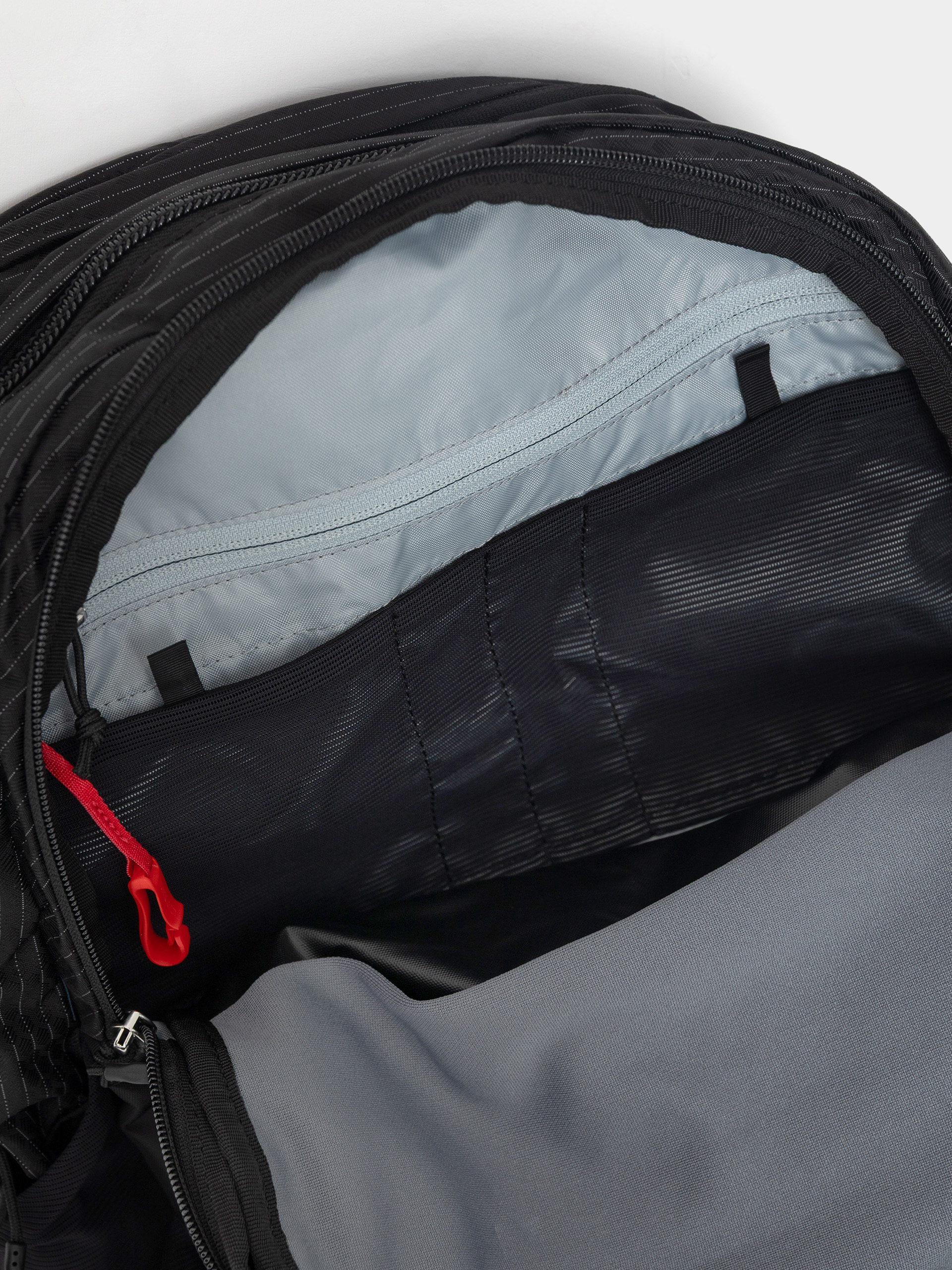 Osprey Nebula Hátizsák (black)