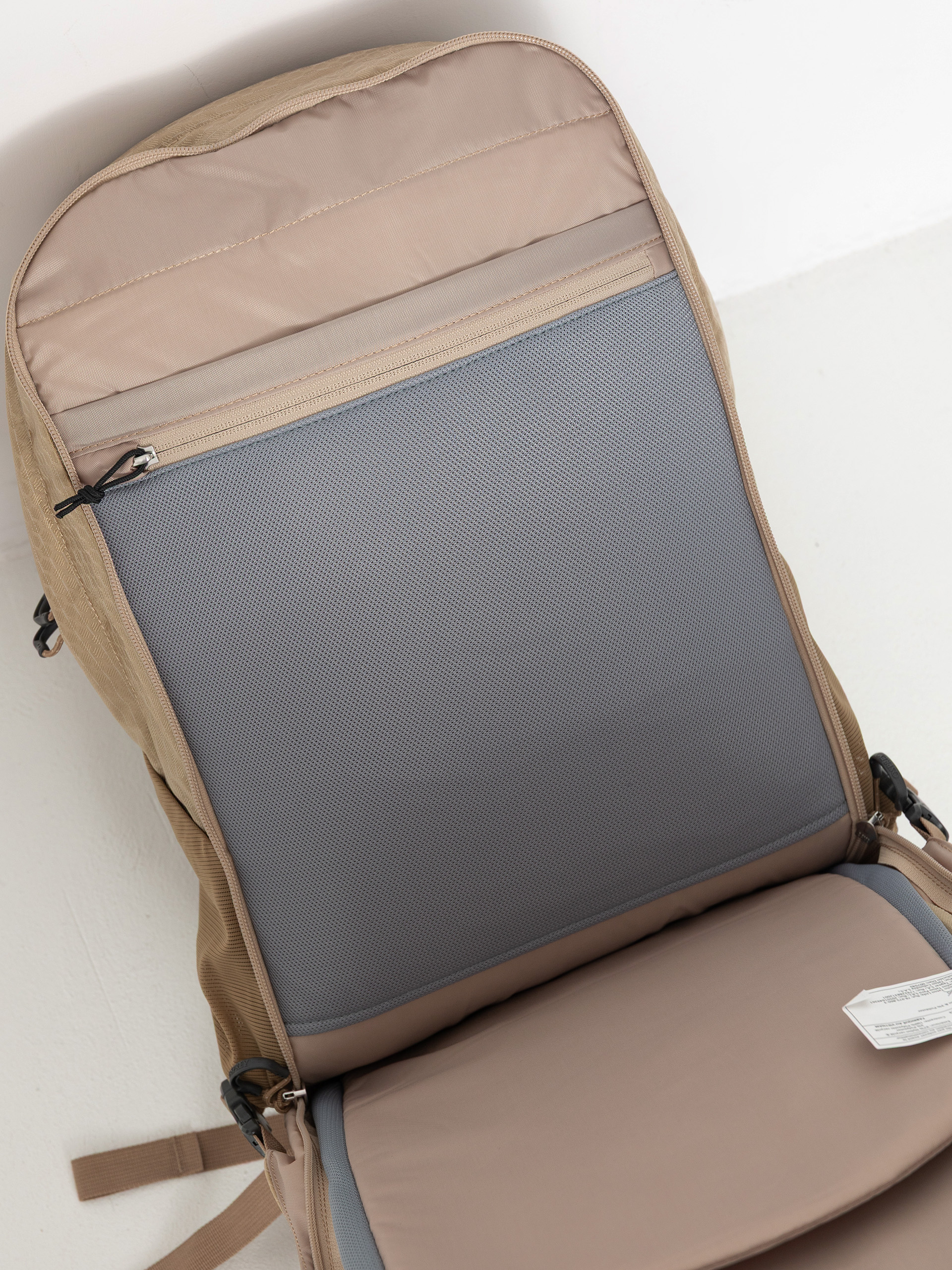 Osprey Nebula Hátizsák (alpaca tan/latte brown heather)