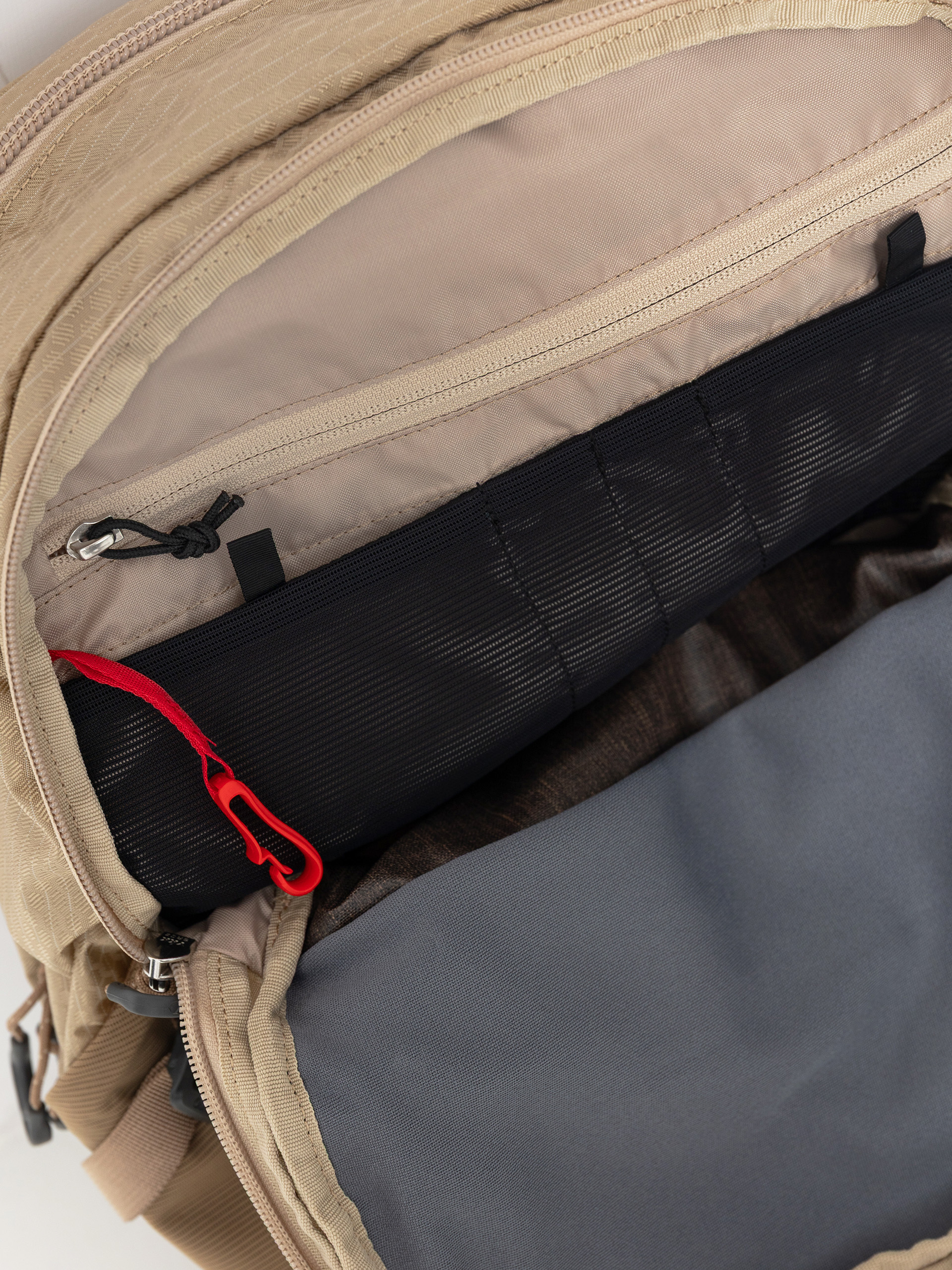 Osprey Quasar Hátizsák (alpaca tan/latte brown heather)