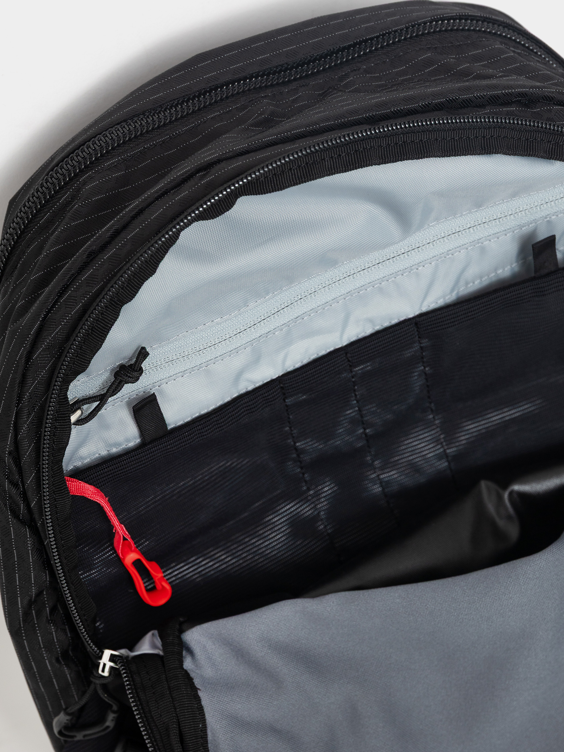 Osprey Quasar Hátizsák (black)