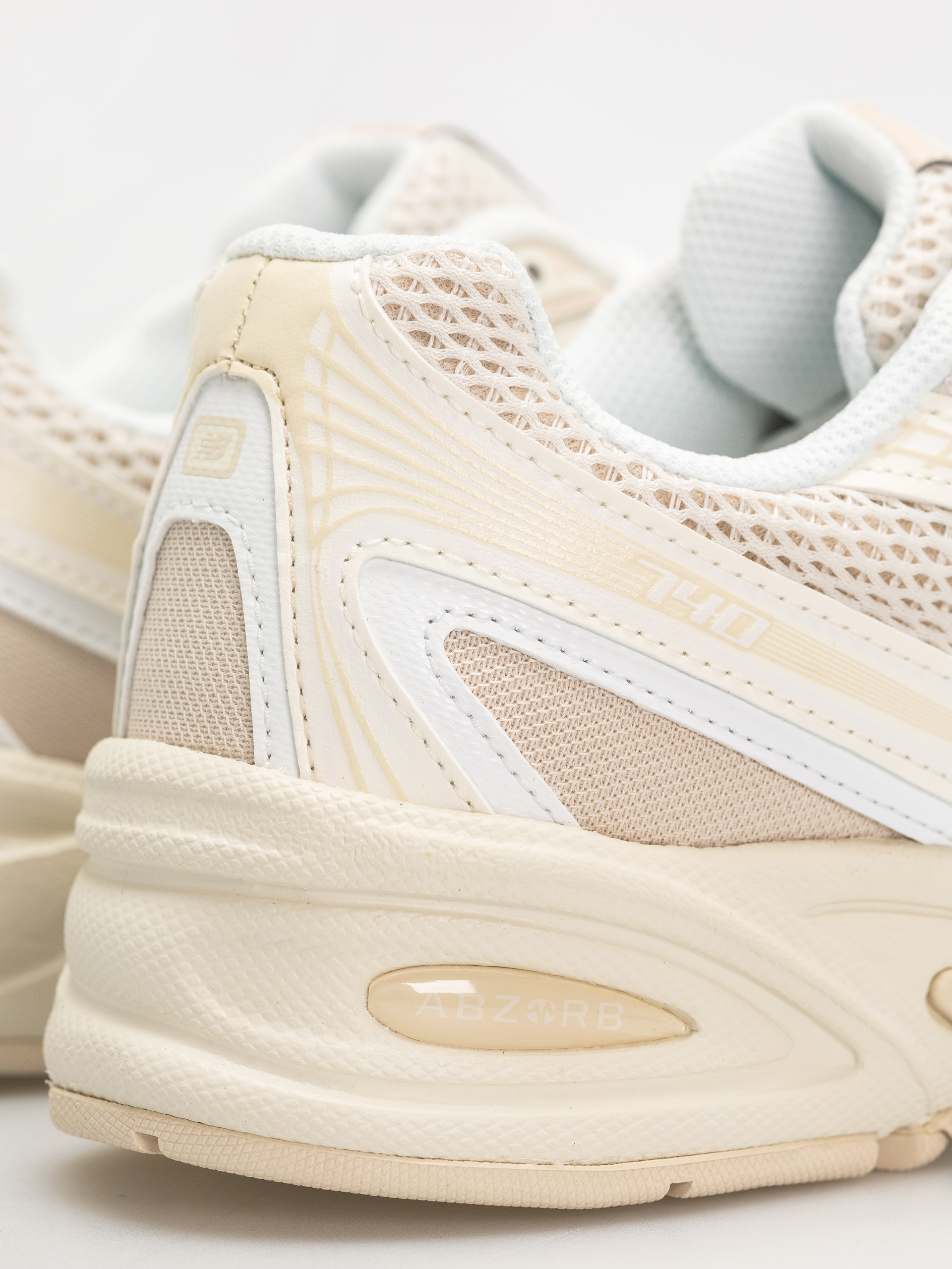 New Balance 740 Cipők (bisque)