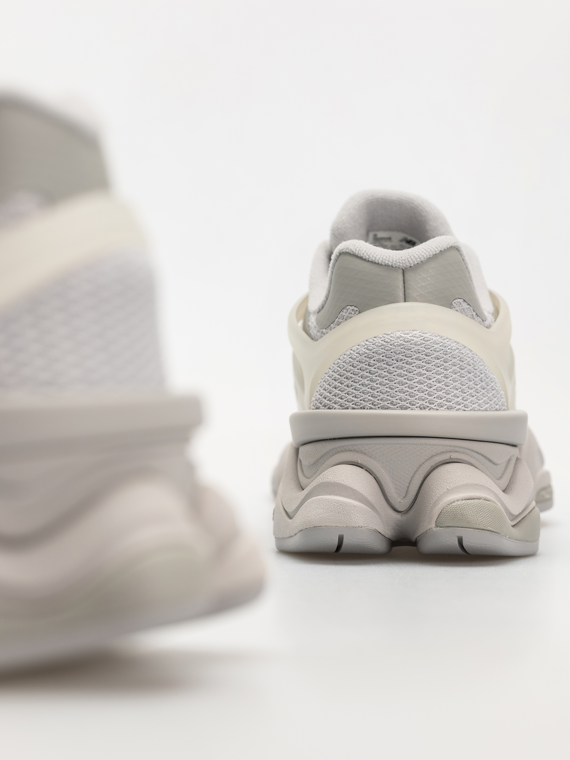 New Balance 9060 Cipők (raincloud)