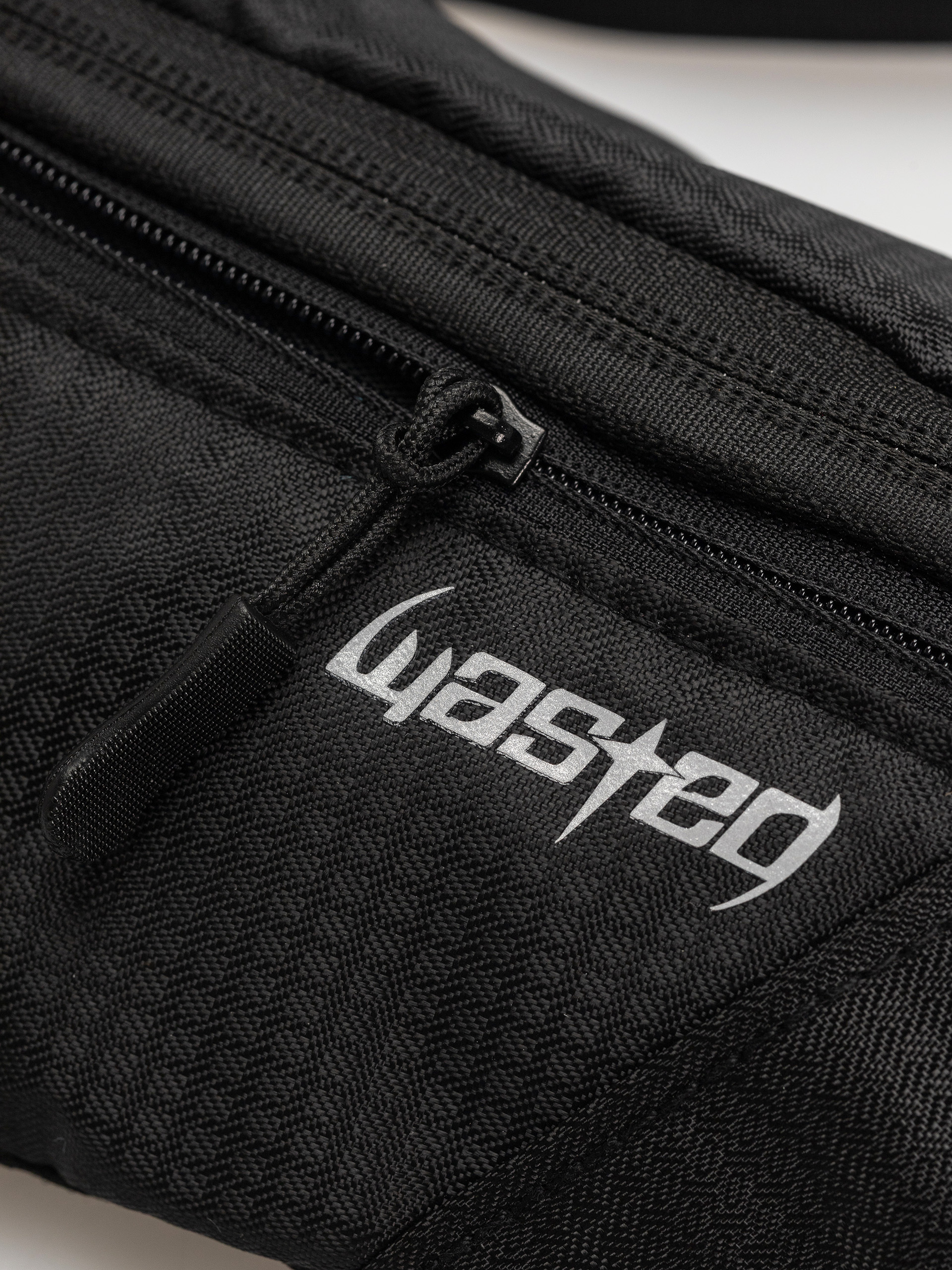 Övtáska Wasted Paris Blade Hip Bag (black)