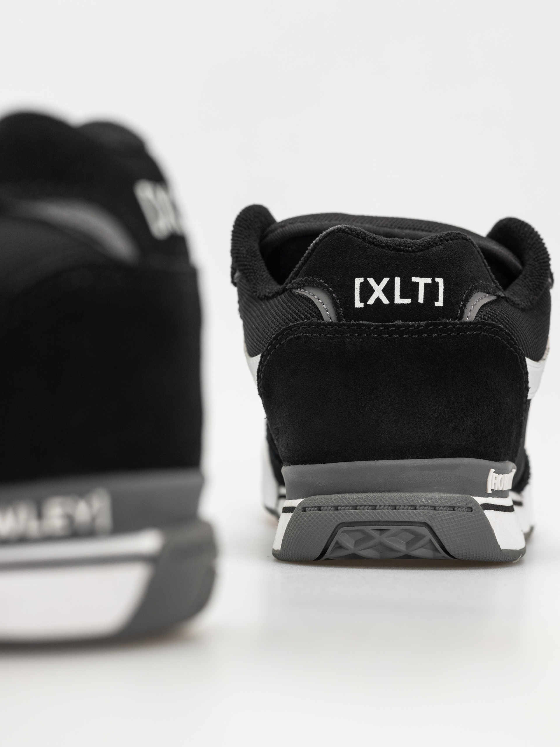 Vans Rowley Xlt Cipők (black/white)