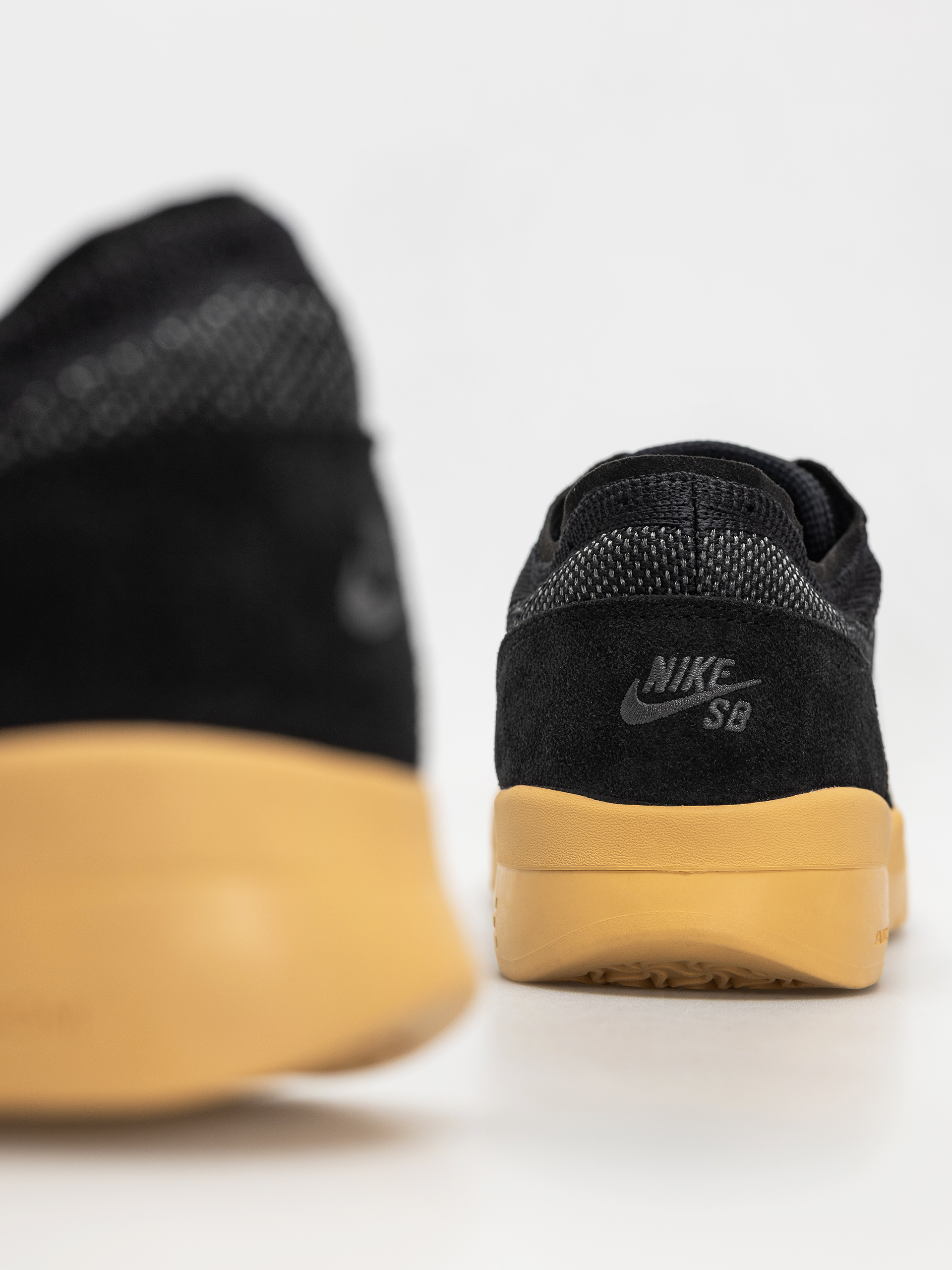 Nike SB Ps8 Cipők (black/white anthracite gum yellow)