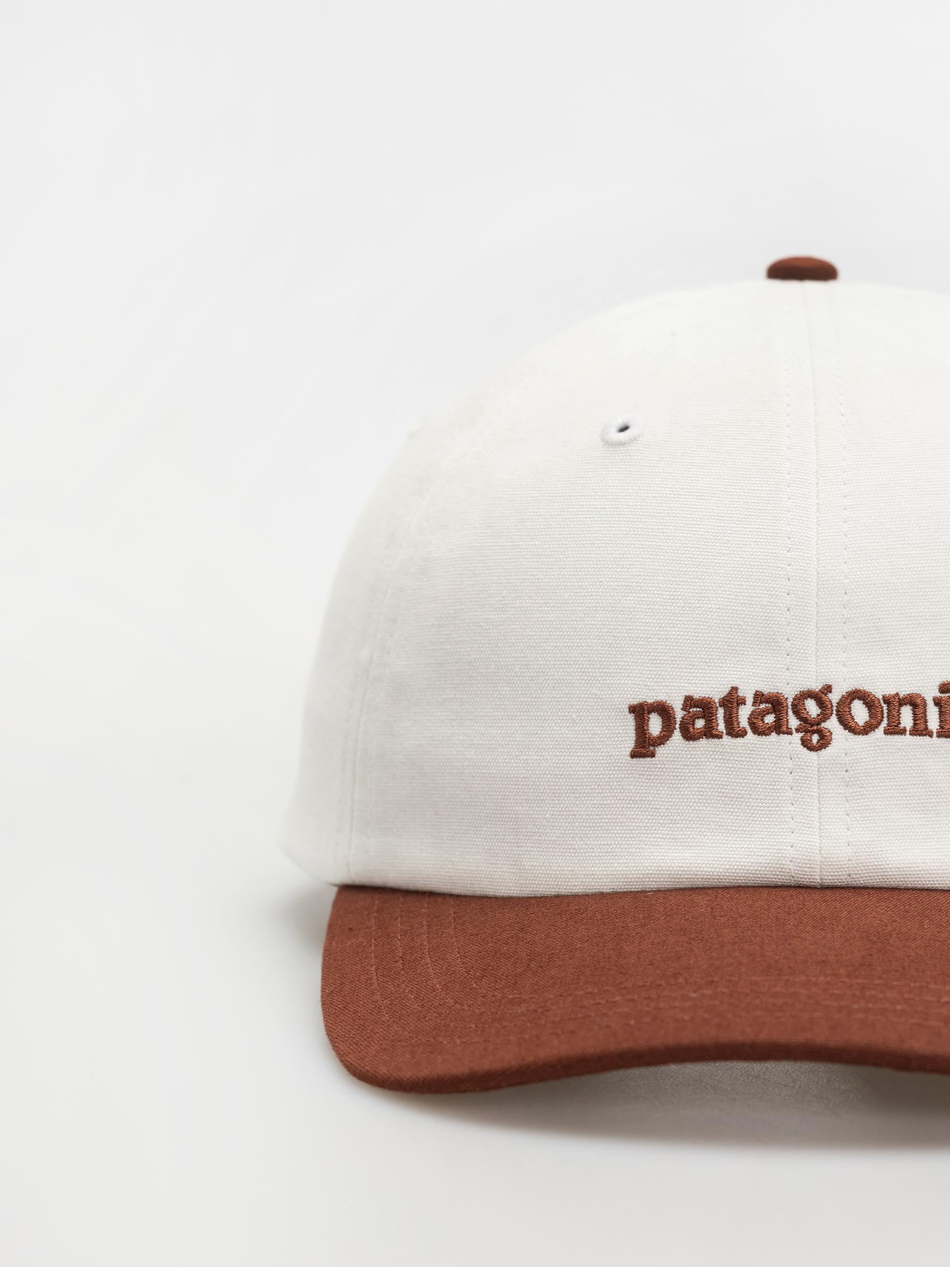 Patagonia Fitz Roy Icon Trad Baseball sapka (text logo dried vanilla)