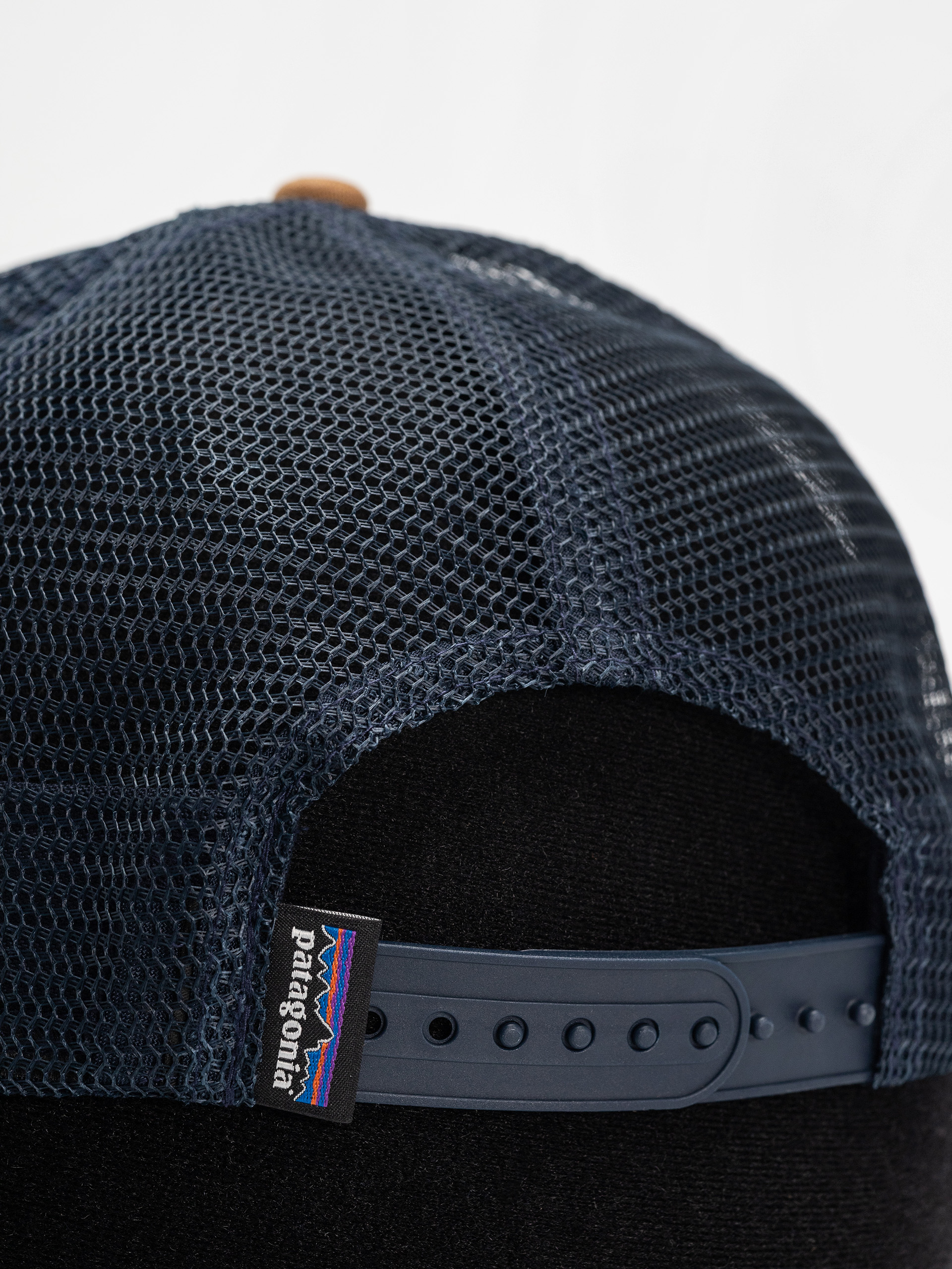 Patagonia P 6 Logo LoPro Trucker Baseball sapka (talon gold)