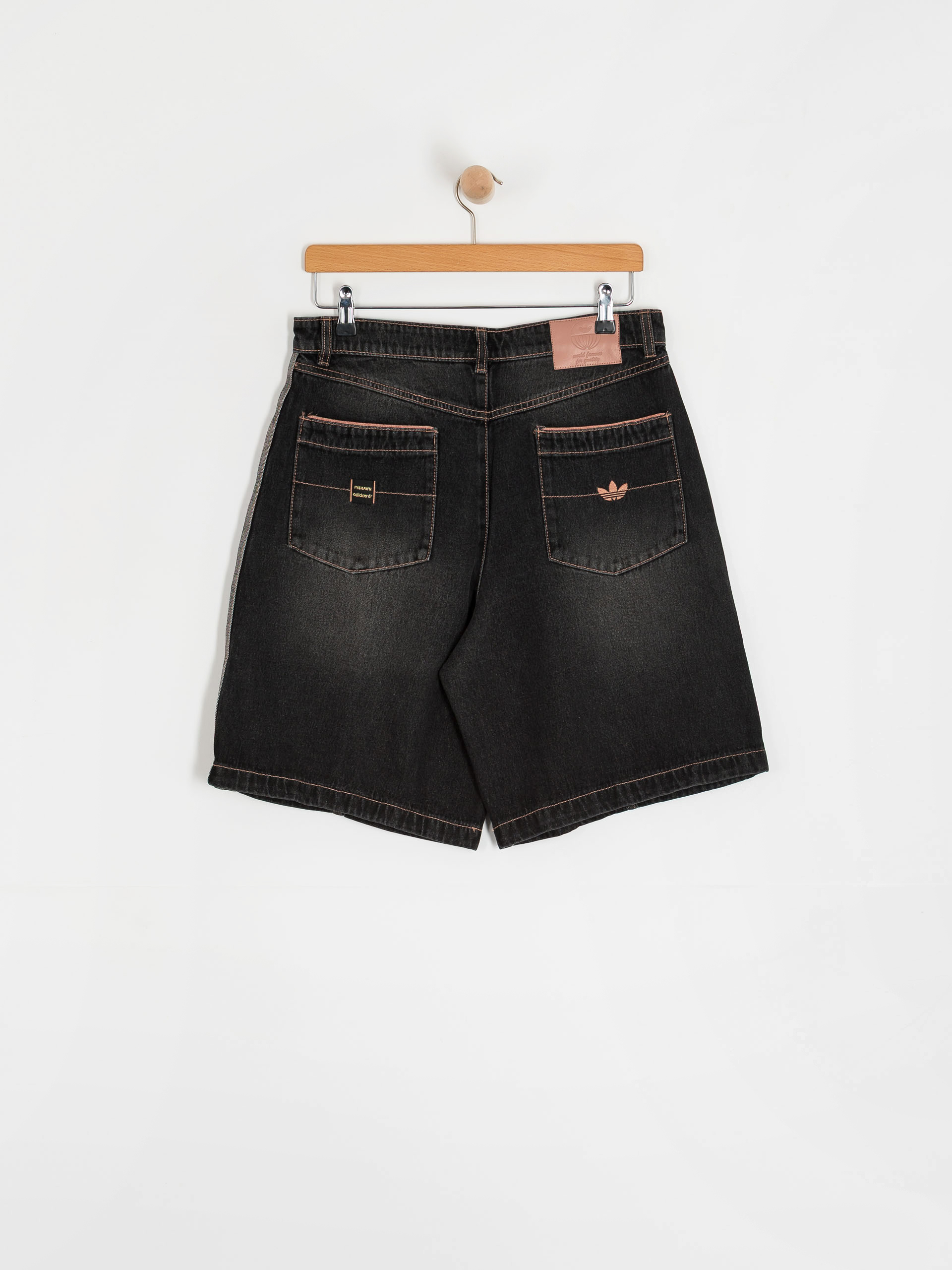 adidas Tyshawn Rövidnadrág (black)