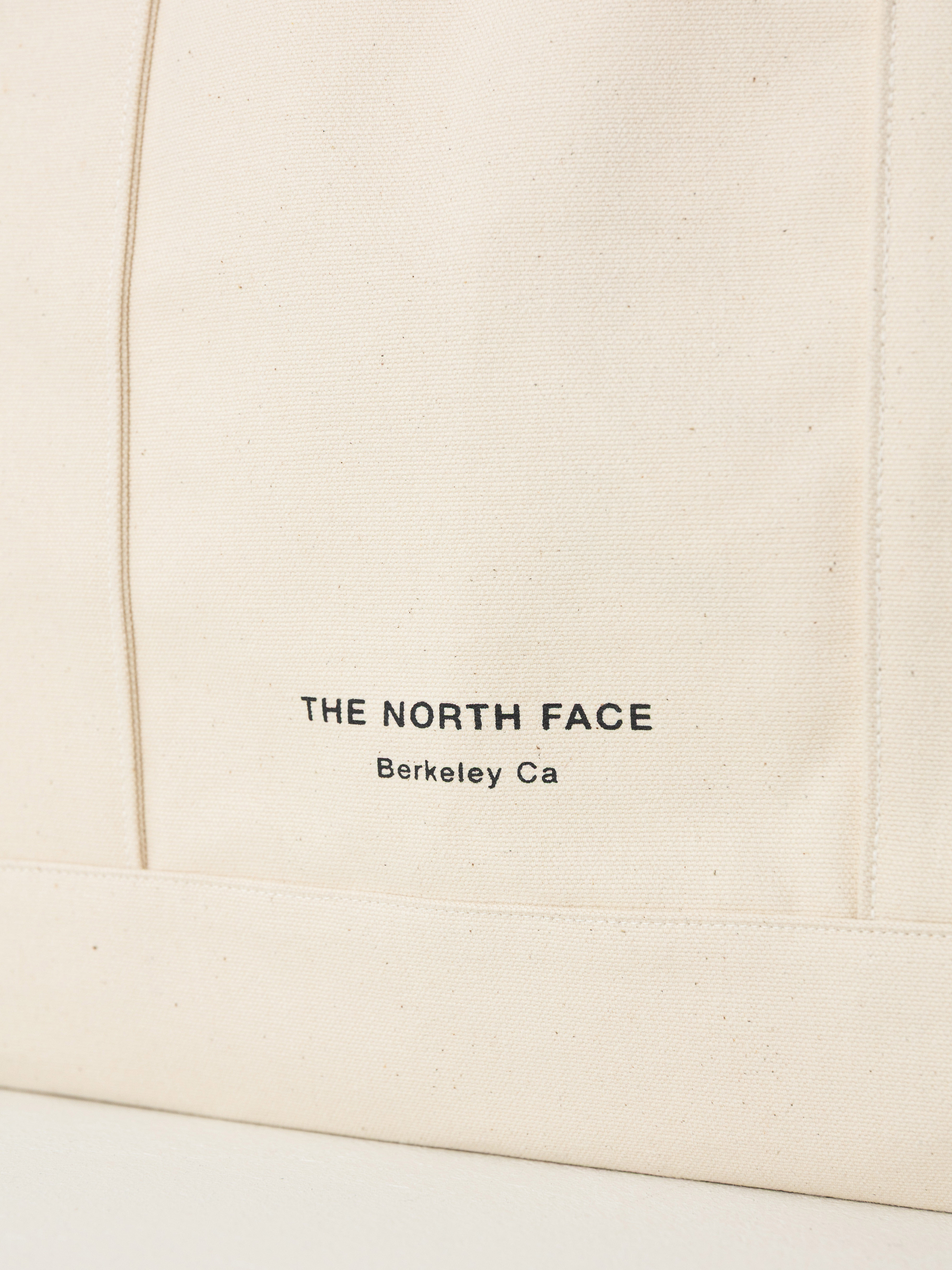The North Face Circular Cotton Tote Kézitáska (raw undyed)