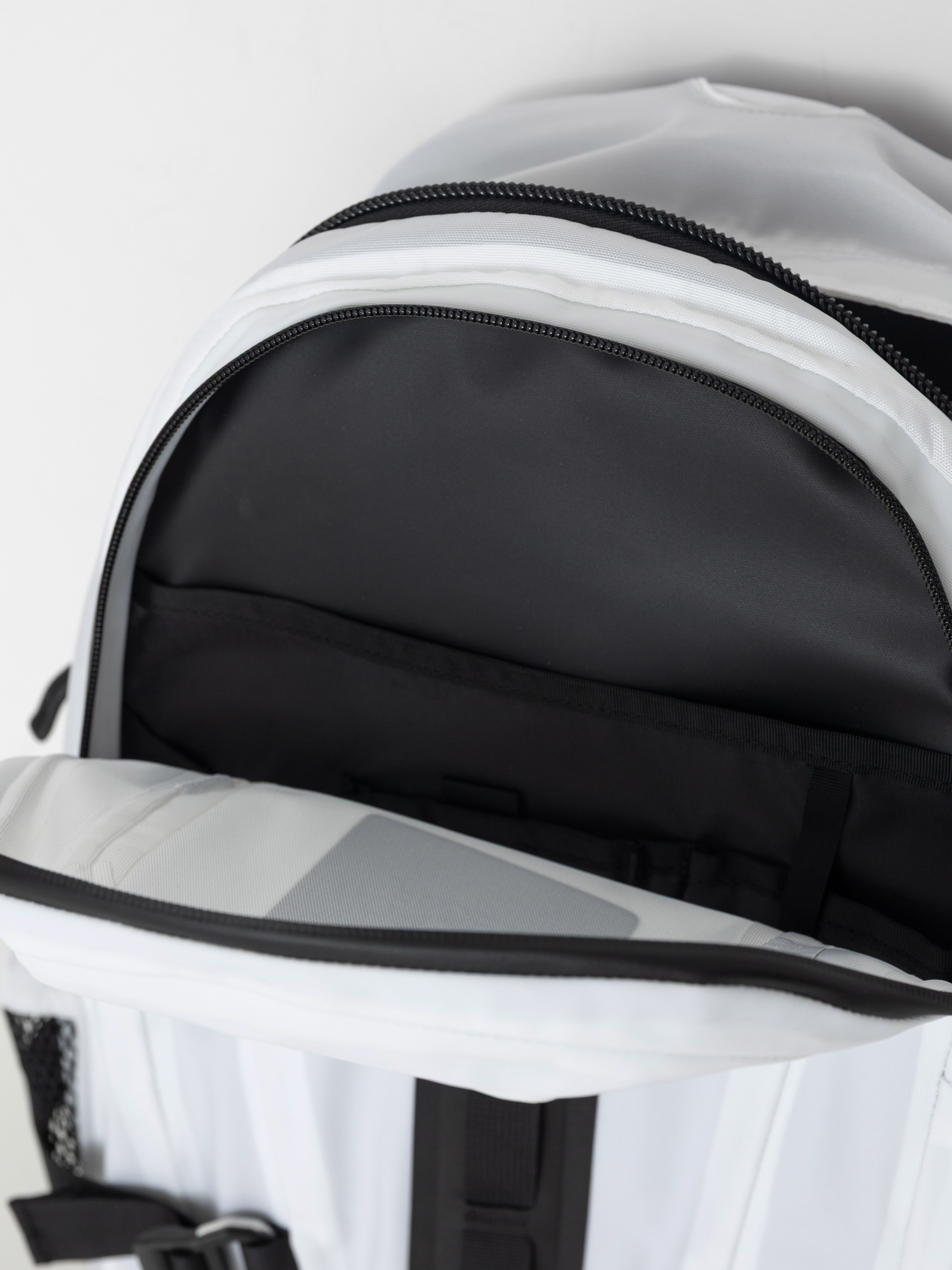 The North Face Hot Shot Base Camp Hátizsák (tnf white)