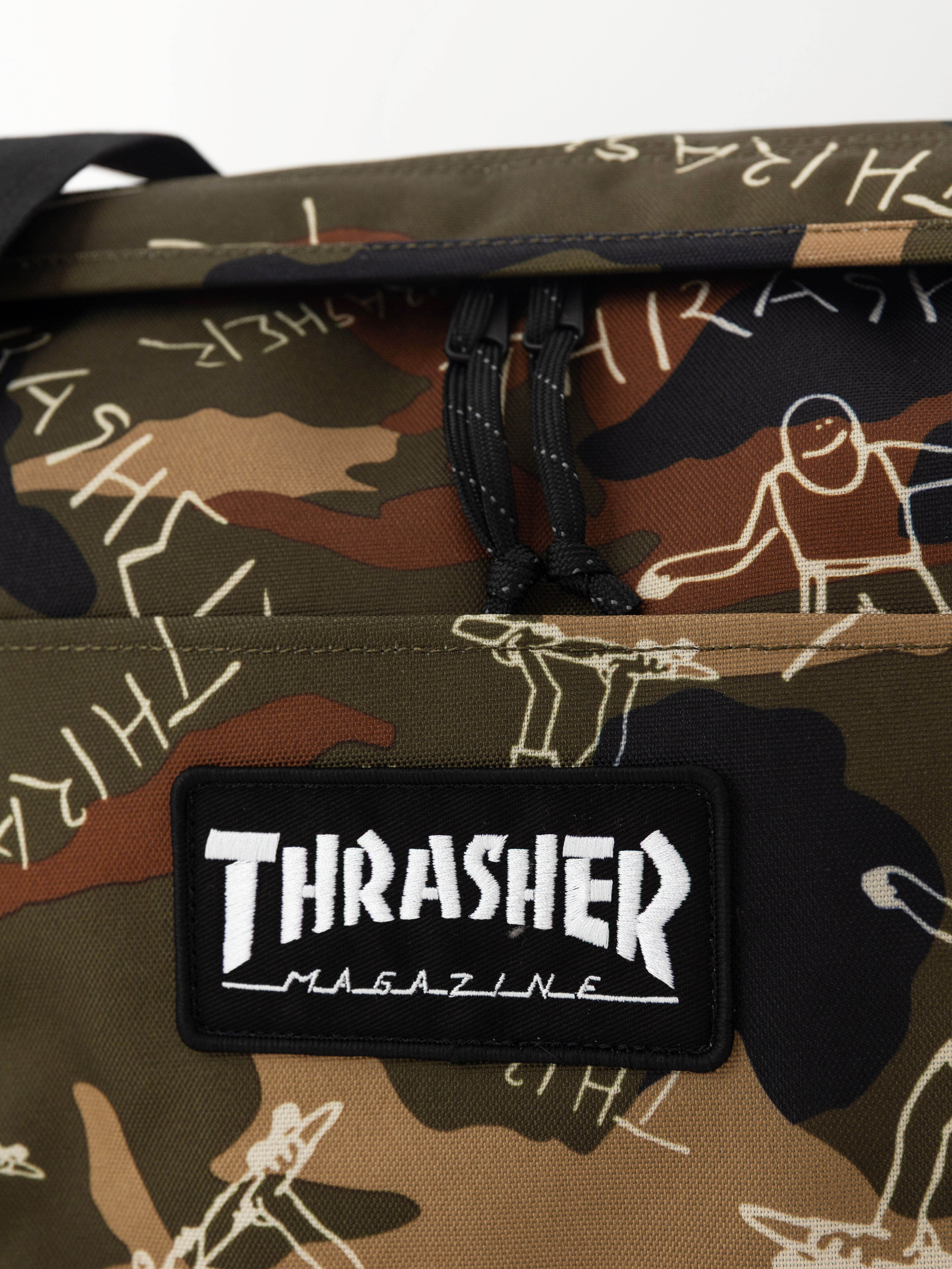 Herschel Supply Co. X Thrasher Gonz Heritage Skate Duffle Táska (woodland camo)