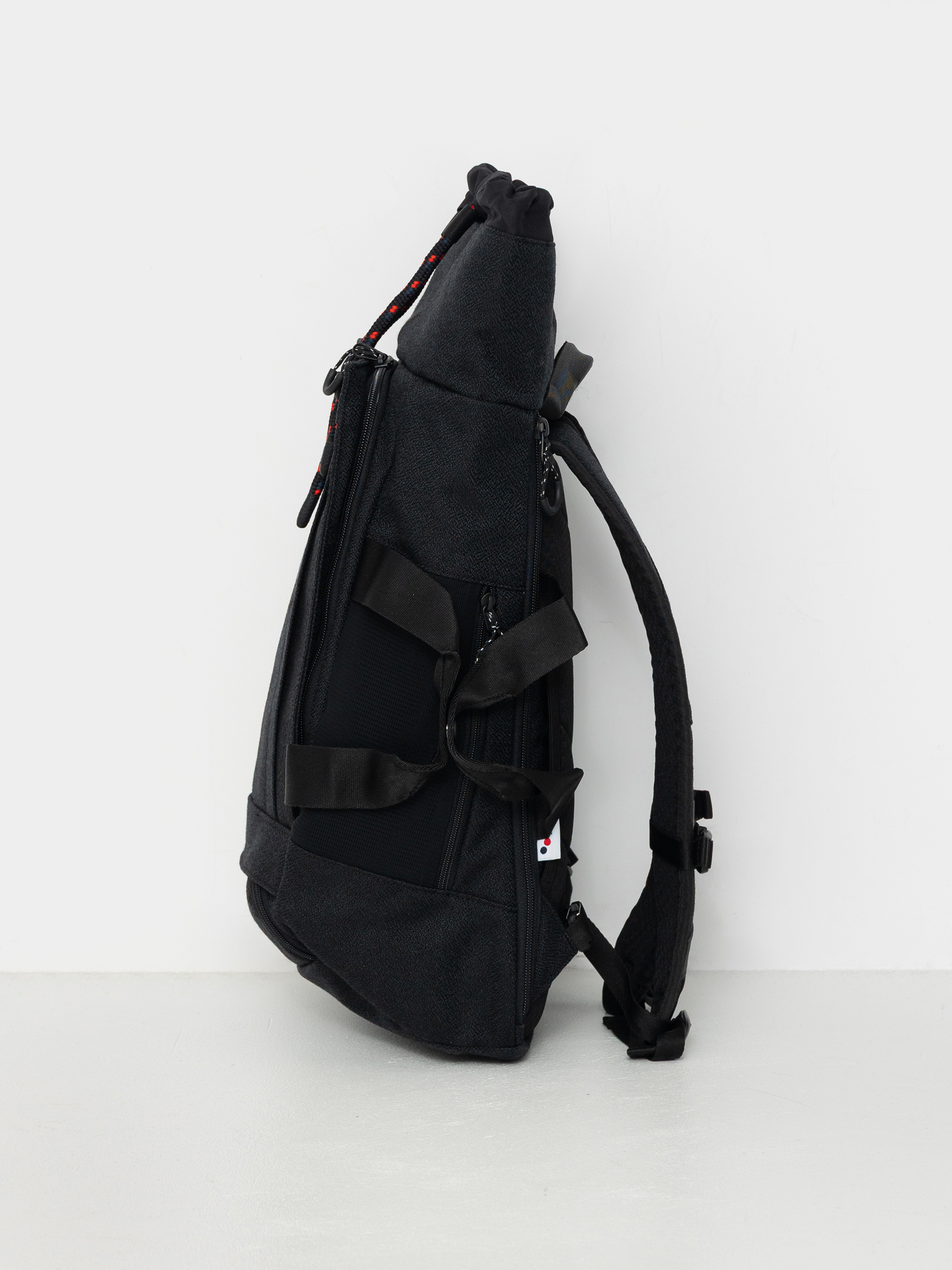 PinqPonq Blok Medium Heritage Hátizsák (licorice black)