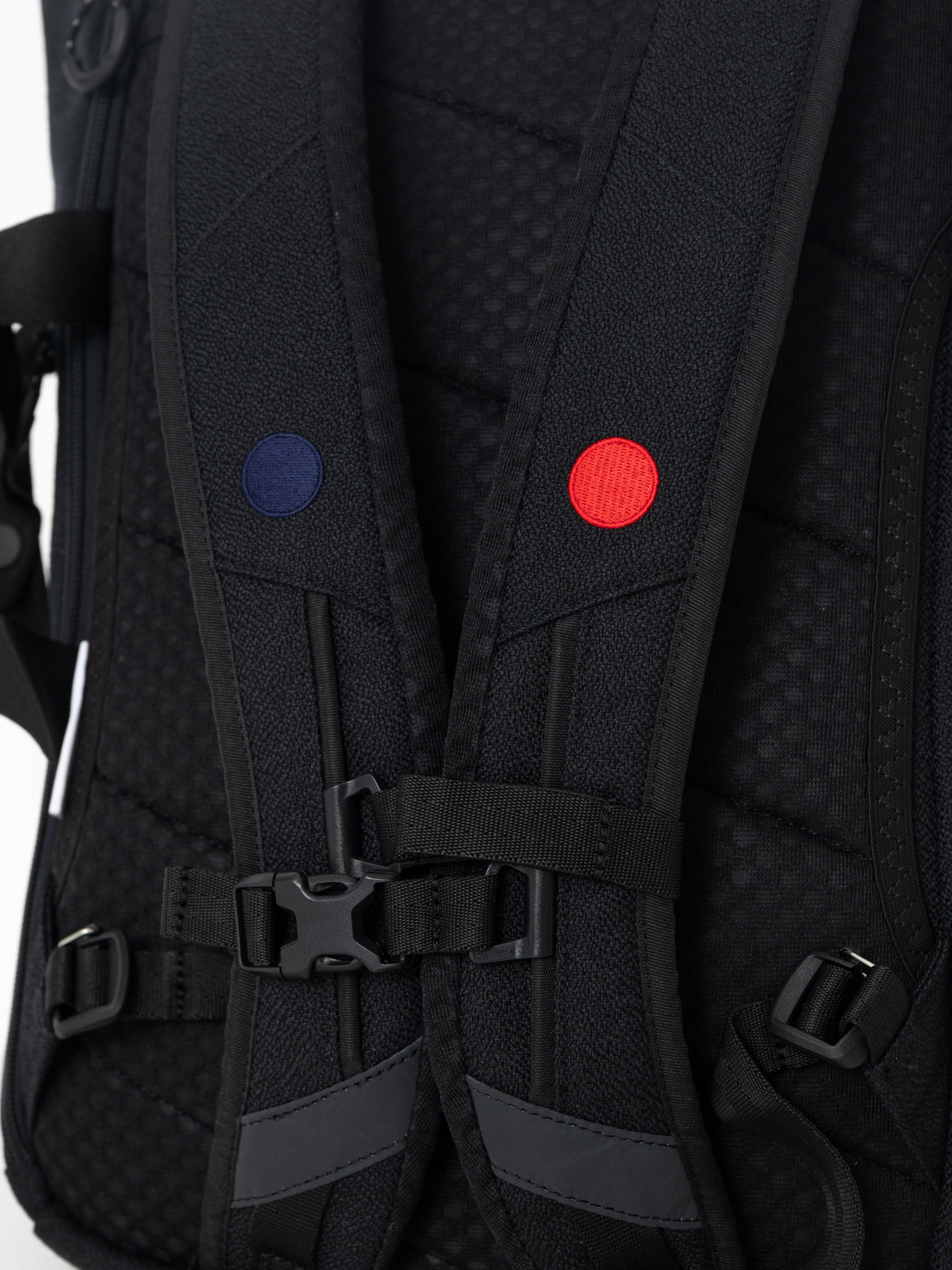 PinqPonq Blok Medium Heritage Hátizsák (licorice black)